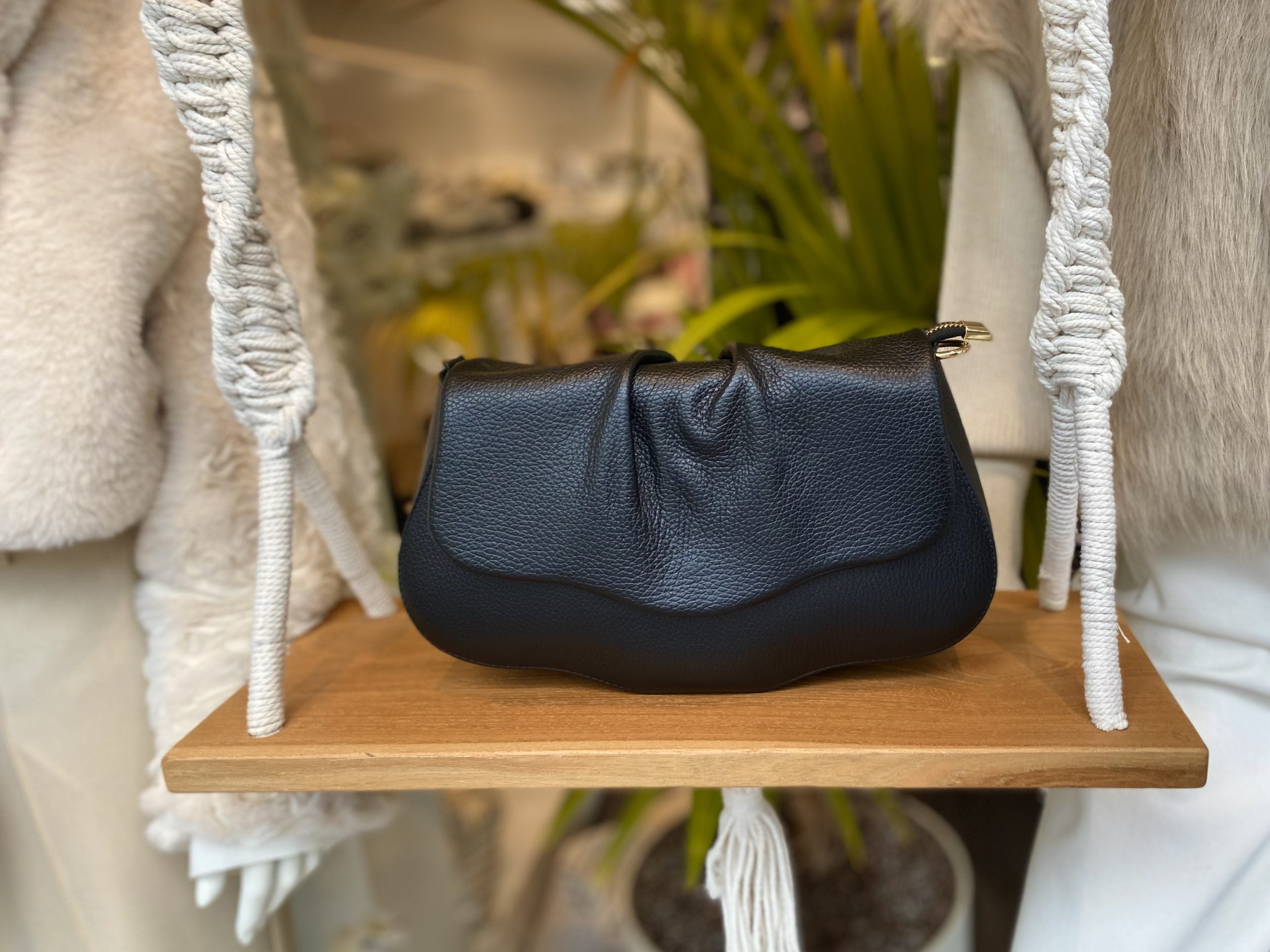 Flora Tas Leer Zwart T231