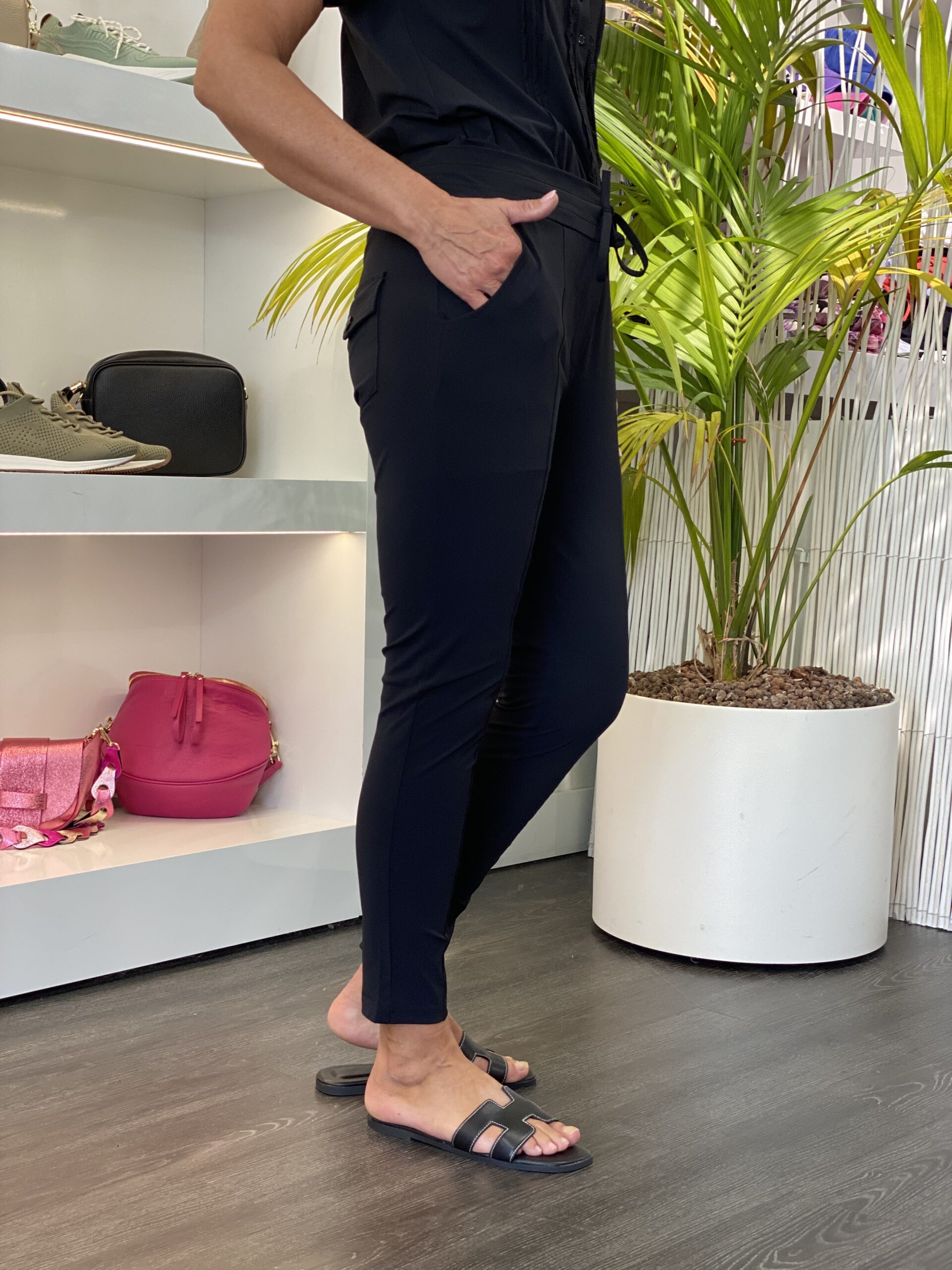 Triple Nine Travelstof Broek Brenda 2101 zwart