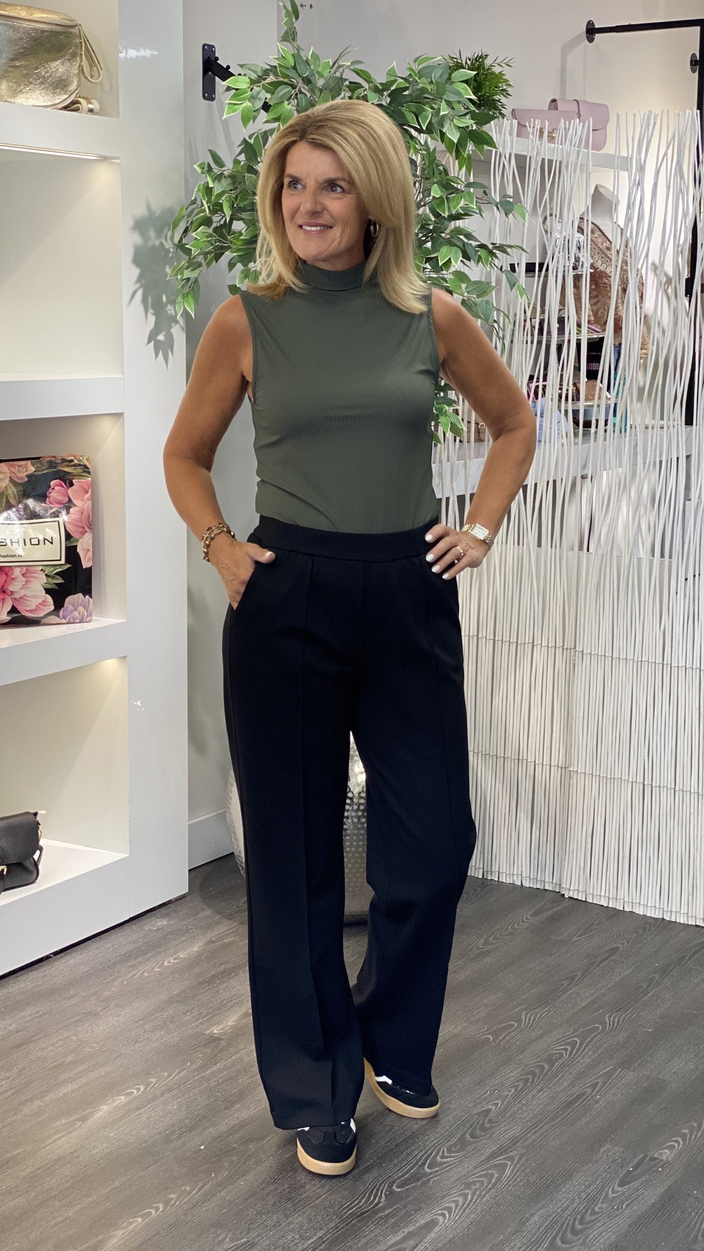 Mi Piace Travelstof Mouwloze Col shirt  Top 202642 deep depths