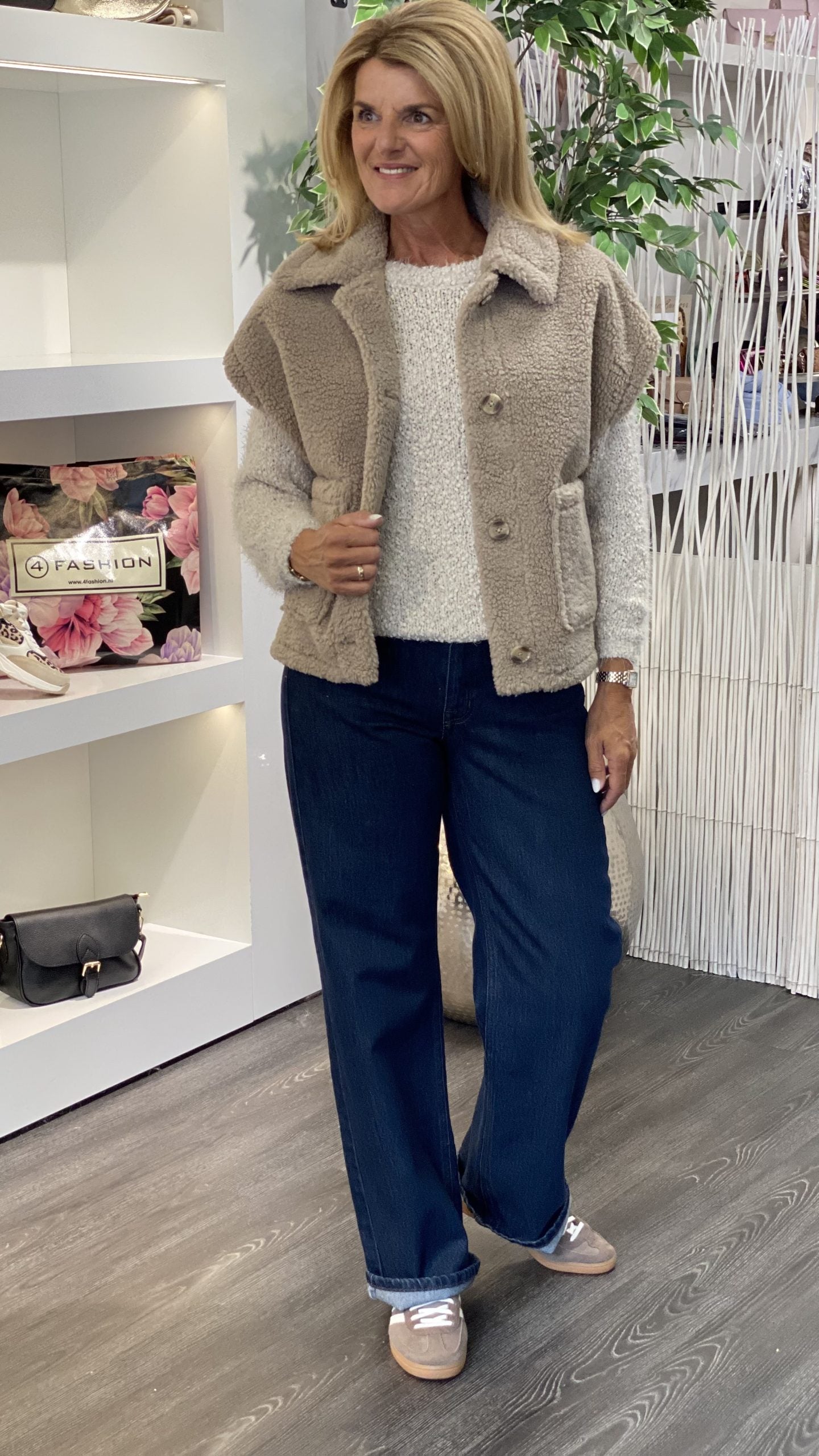 Freequent Lamby Teddy Gilet simply taupe