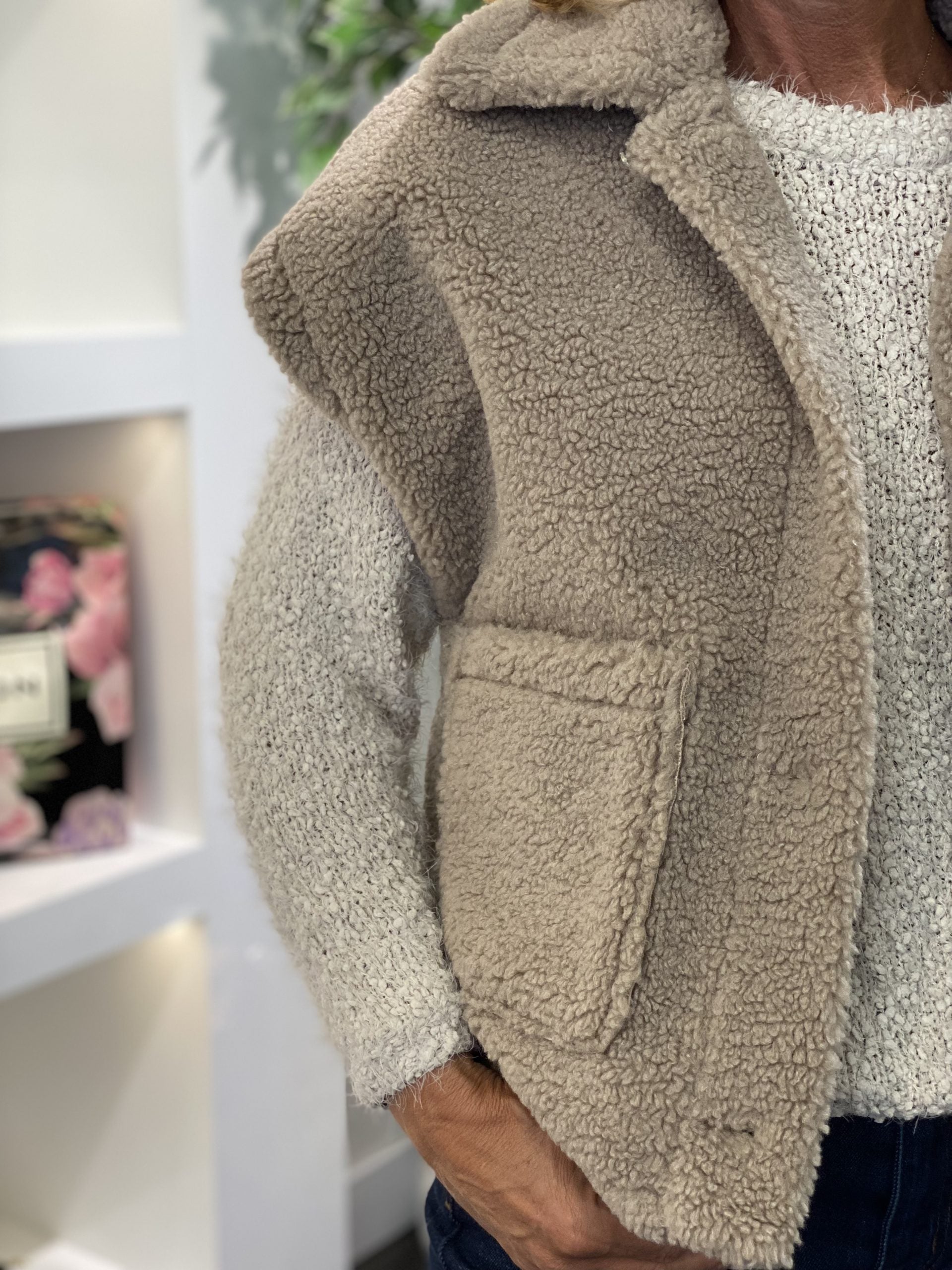 Freequent Lamby Teddy Gilet simply taupe