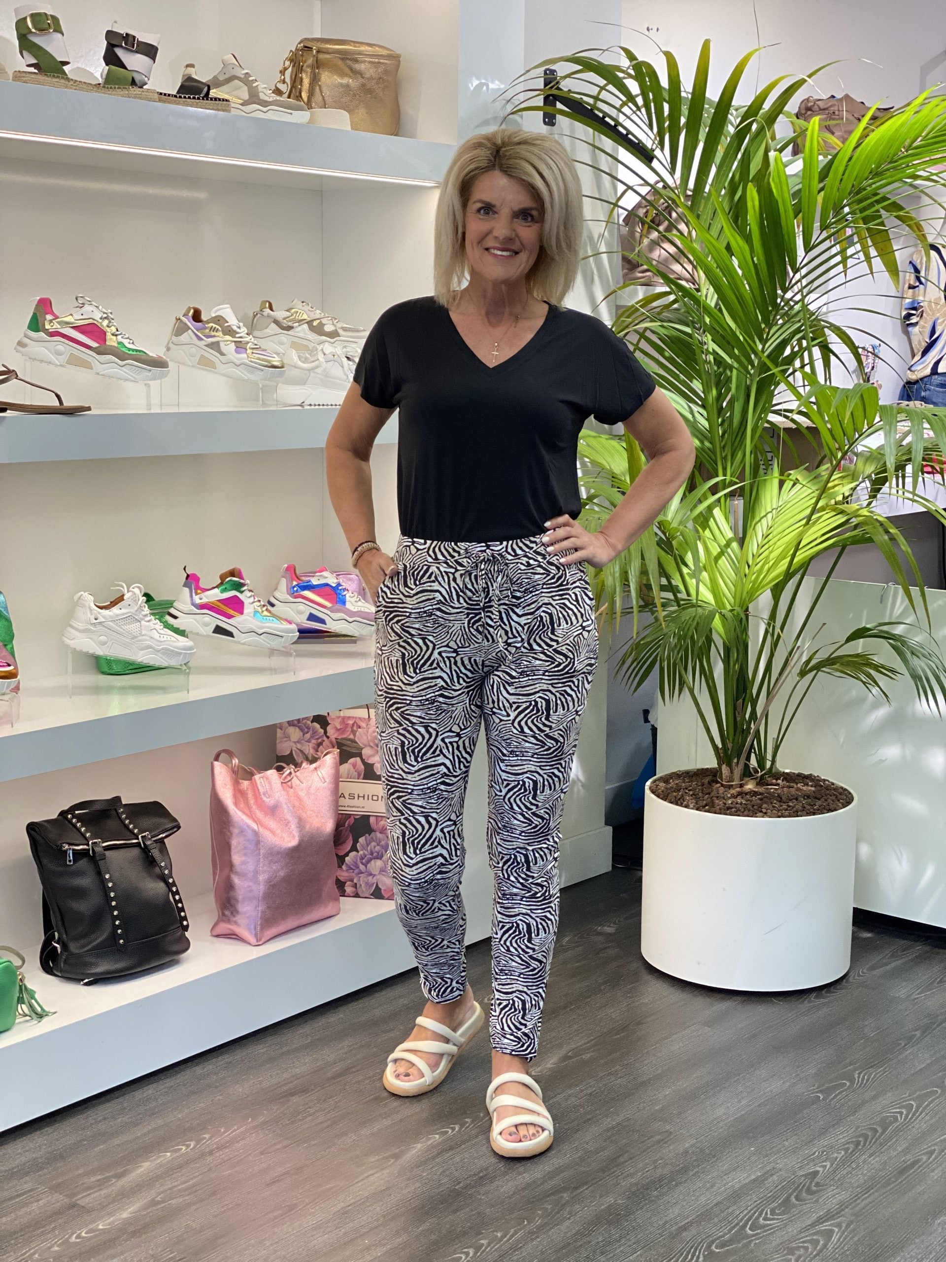 C&S Iske T-Shirt zwart