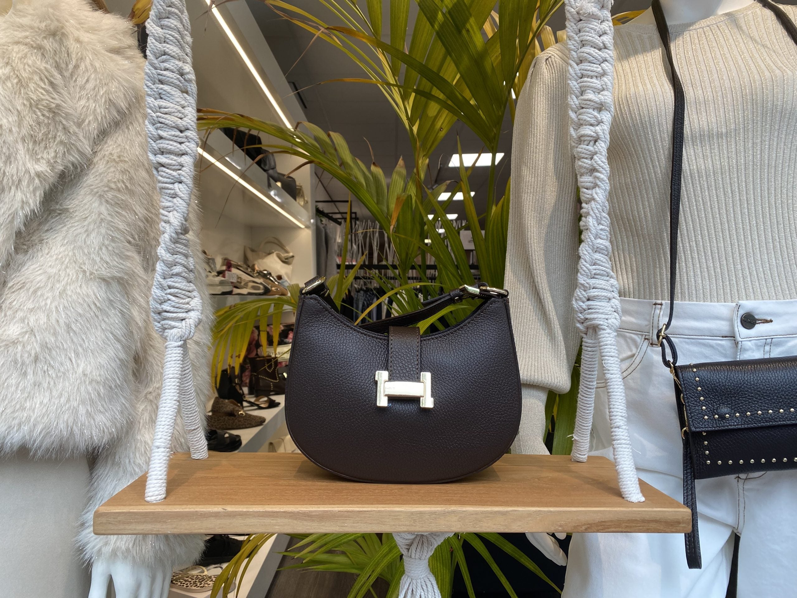 Inez Tas Classic Grain Dark Brown T285