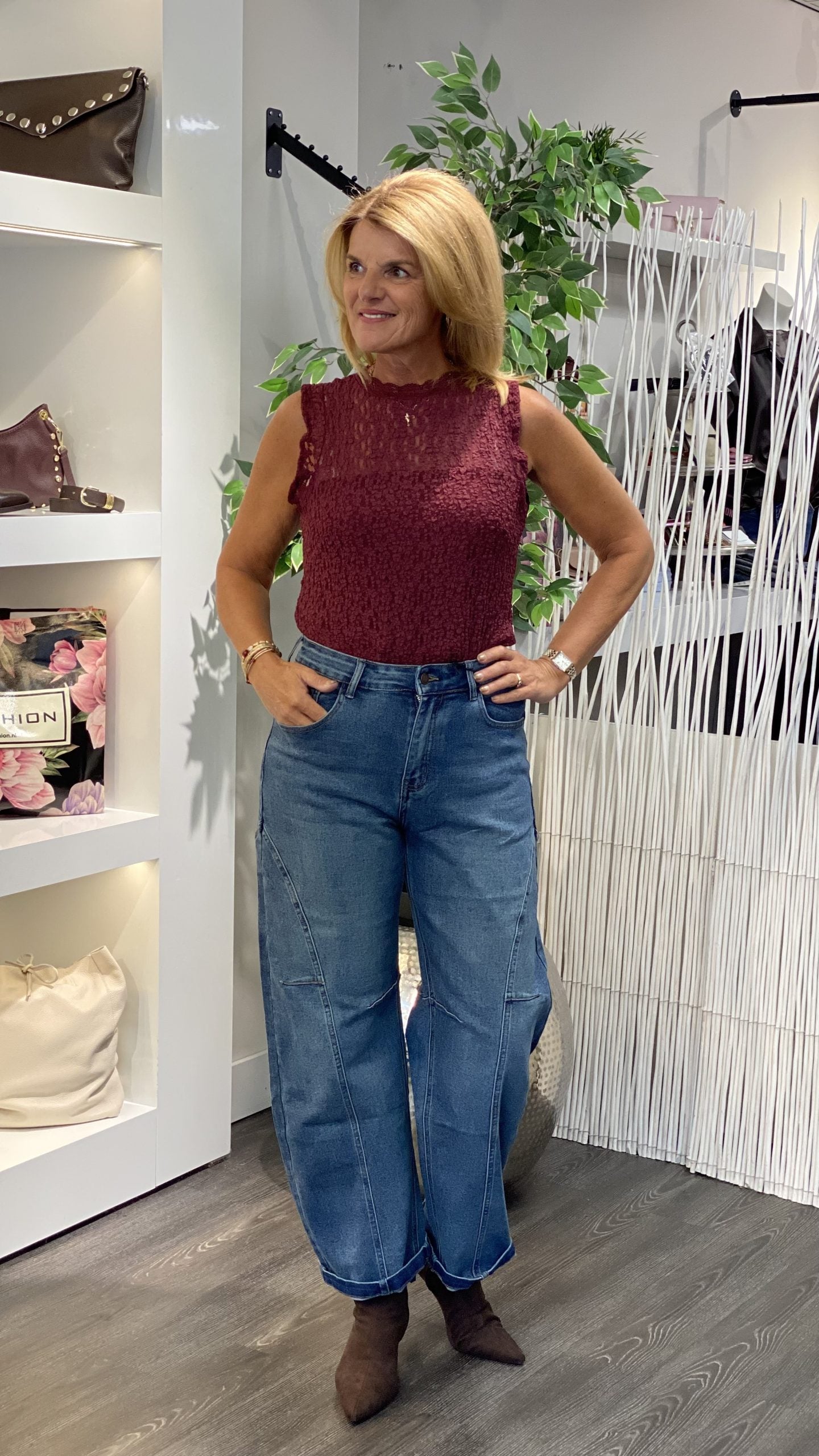 Mi Piace Mouwloze Kanten Top 202693 burgundy