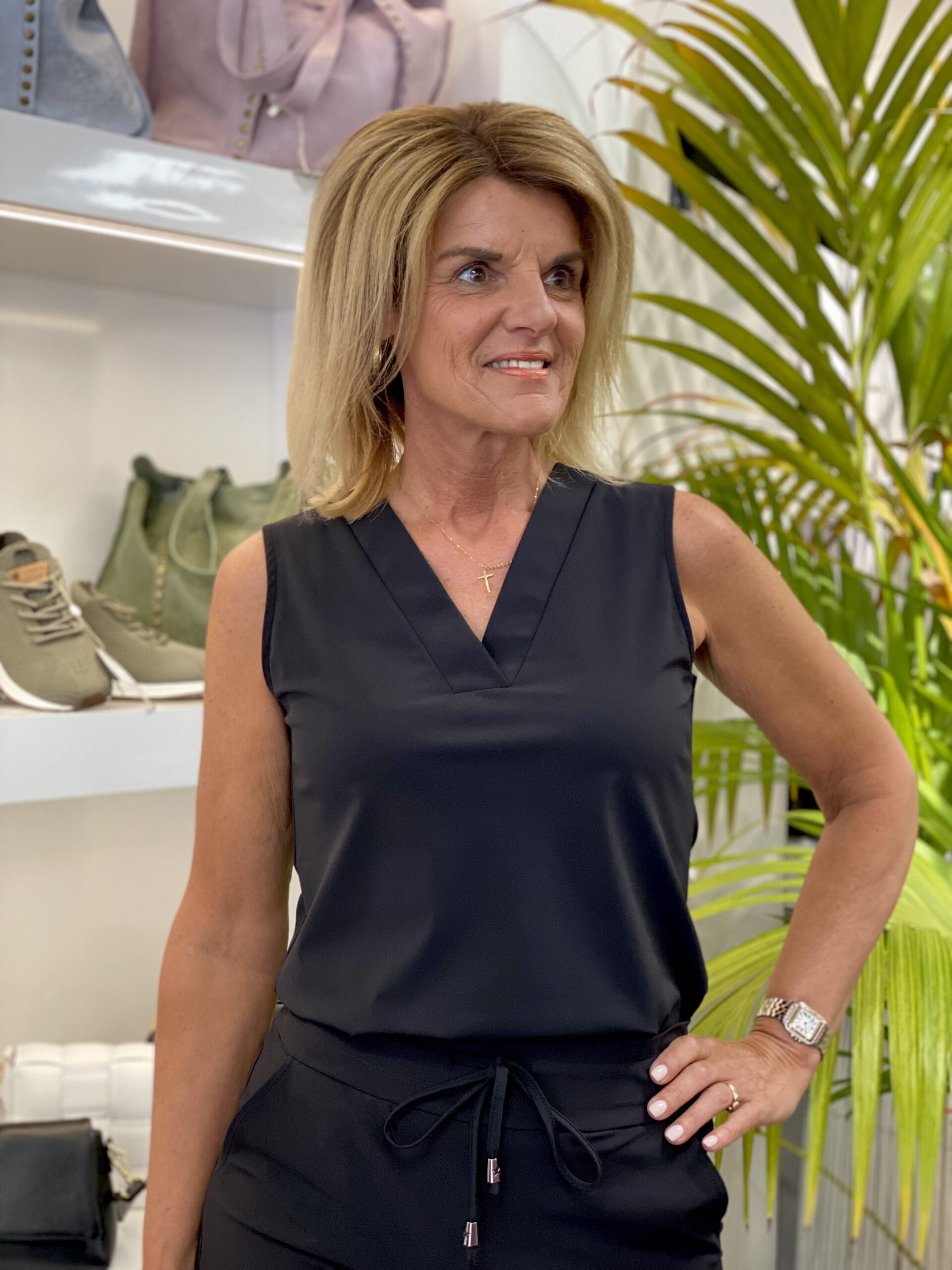 Mi Piace Travelstof Mouwloze Top zwart 202425 vanaf xs