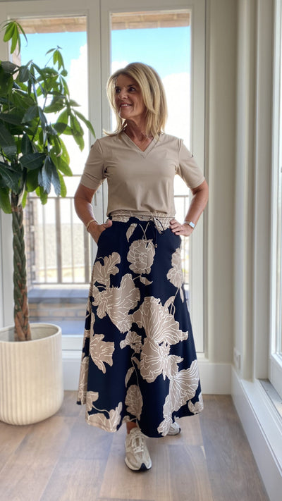 Mi Piace Travelstof Rok 202123 big flower print black