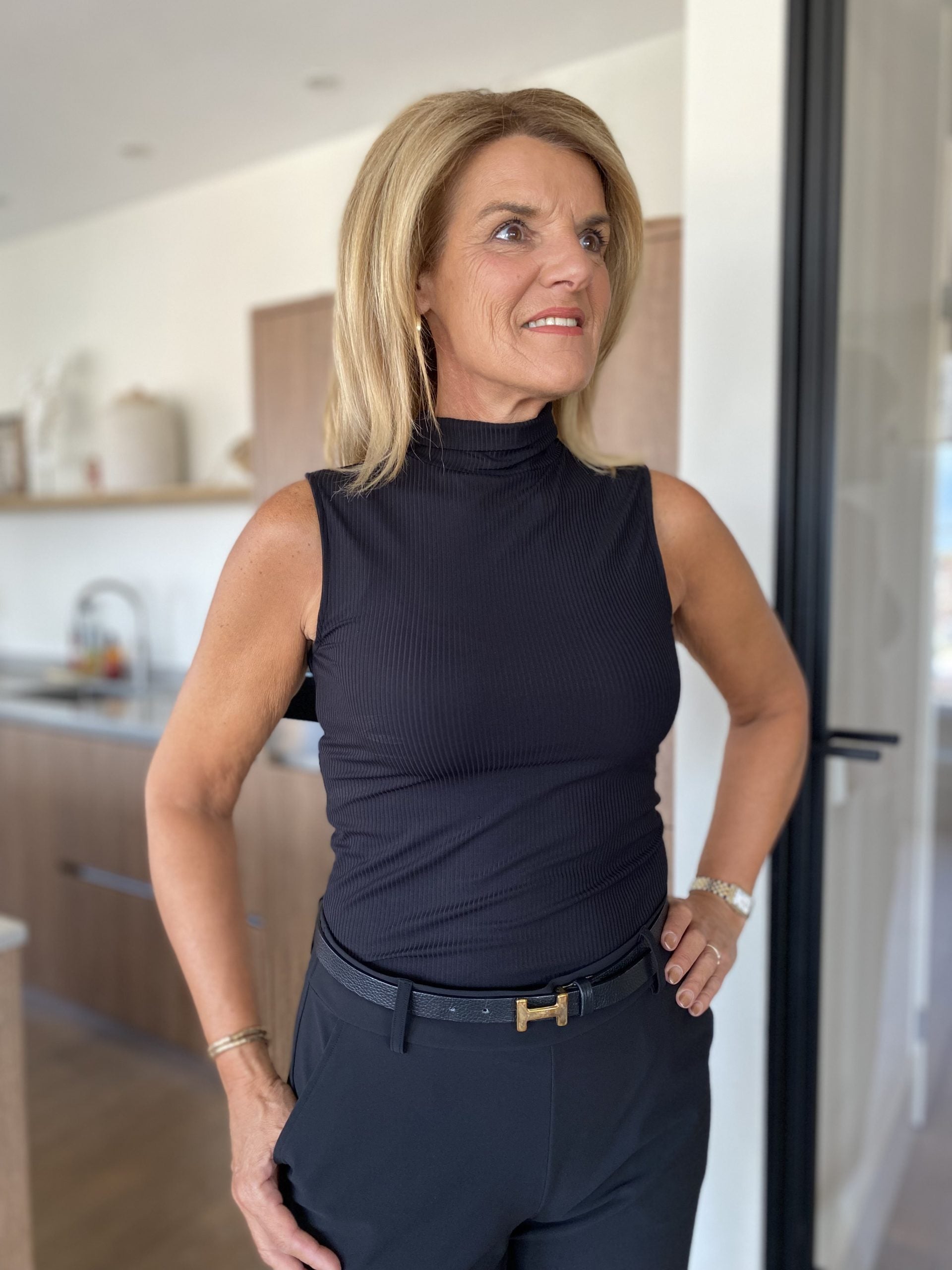 Mi Piace Travelstof Mouwloze Col Top shirt 202642 zwart