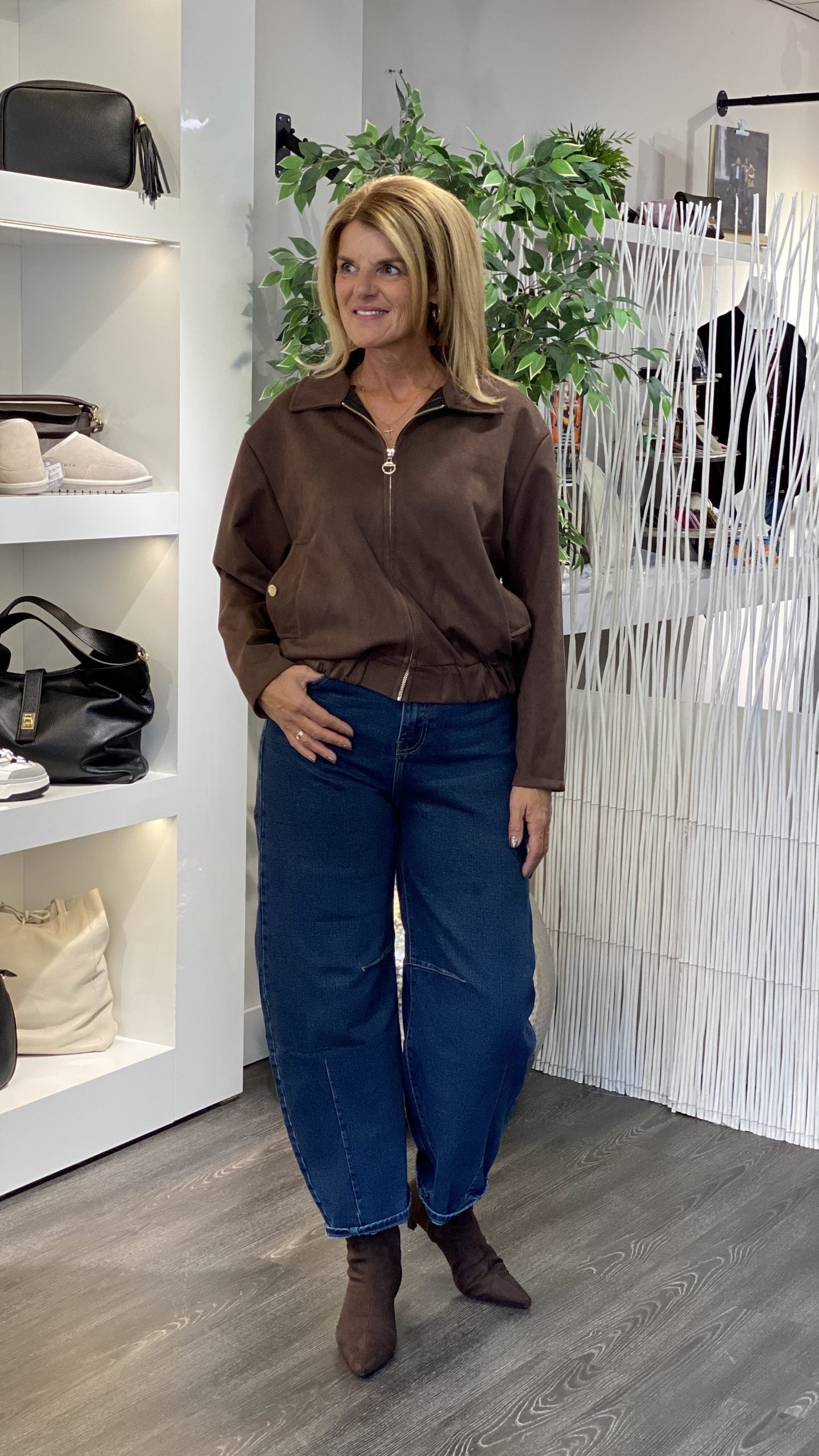 Musthaves by Elja Suedine Jasje espresso