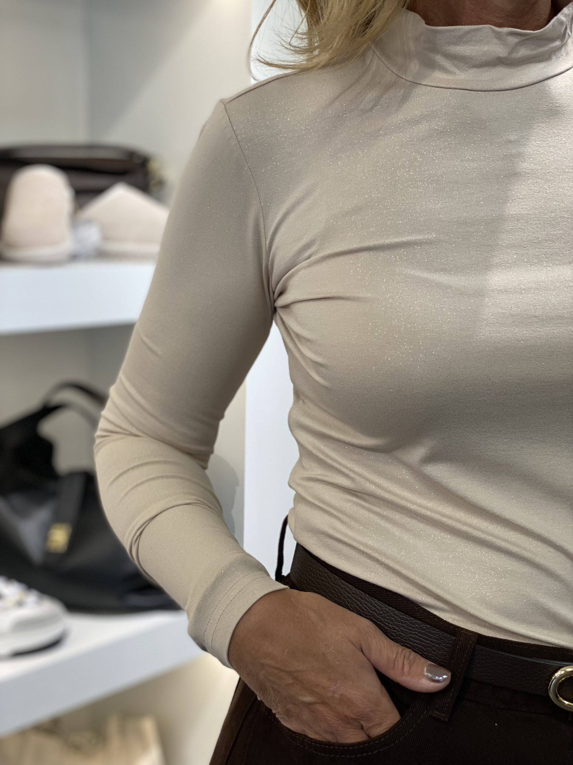 Maicazz Kinthe Top sand gold lurex