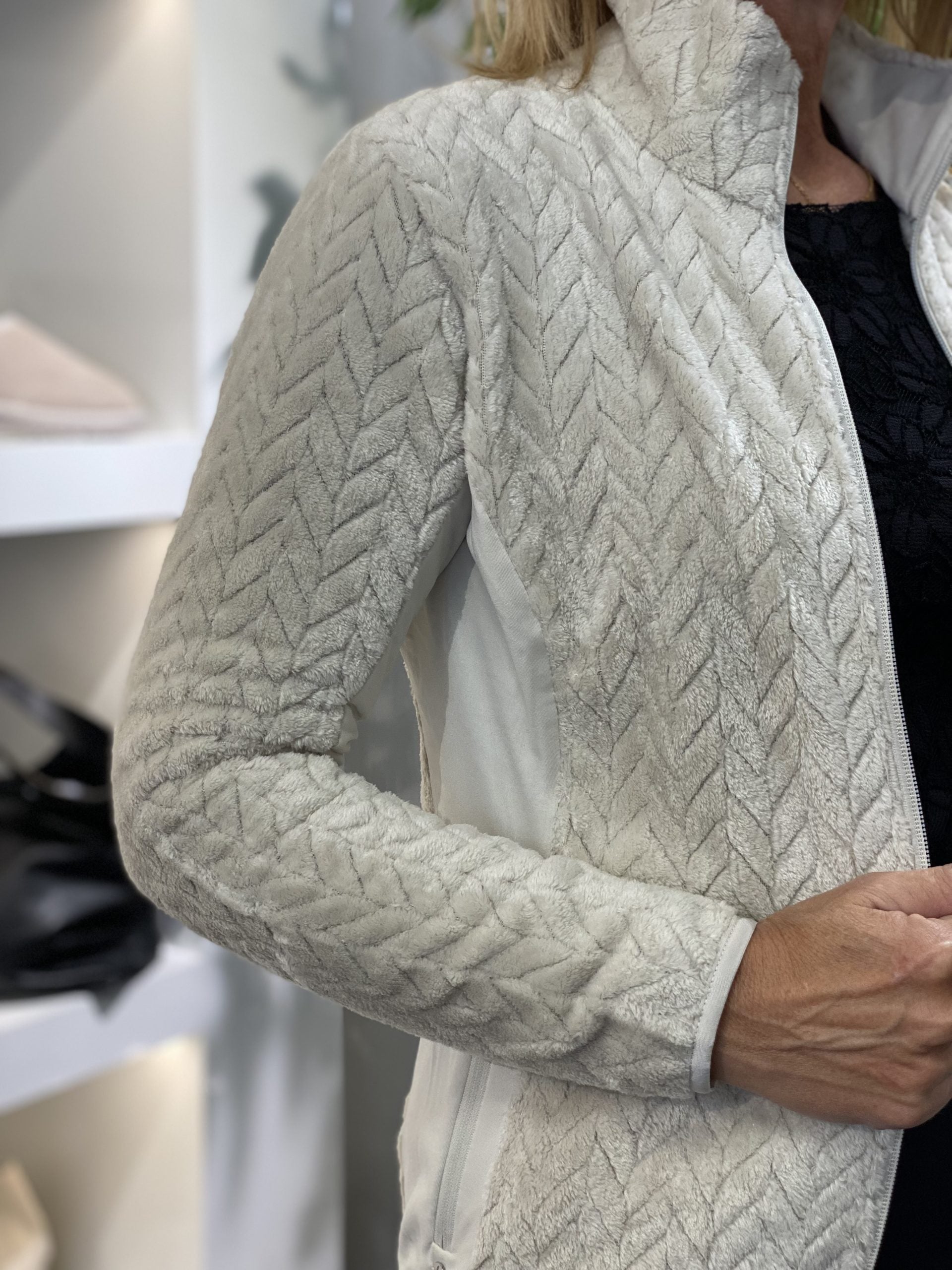 Luhta Ikaala Fleece Jas powder