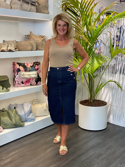 Gricceri Mouwloze Top lichtbruinmet gouddraad afgezet