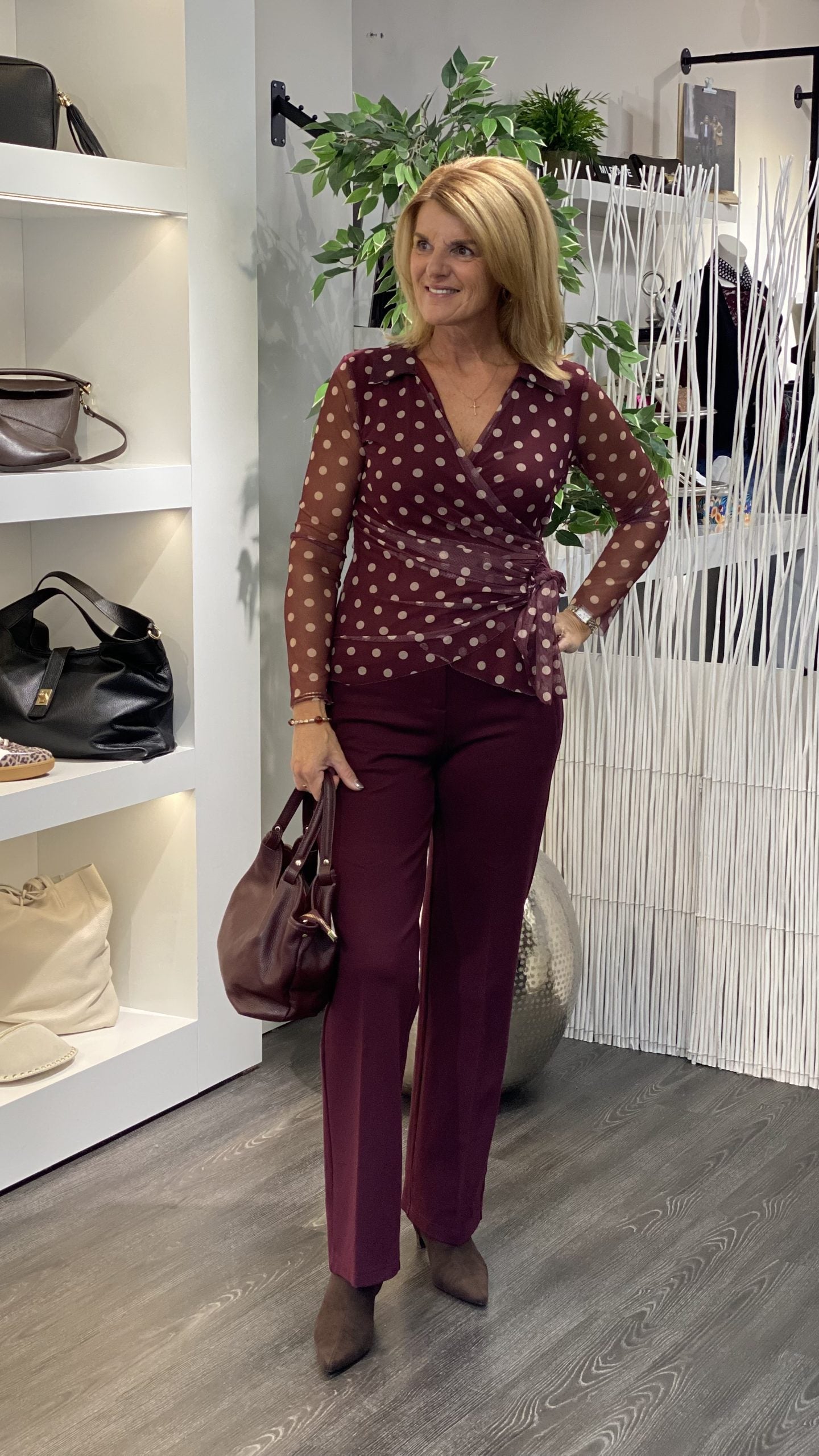 Musthaves by Elja Polka Dots Top bordeaux