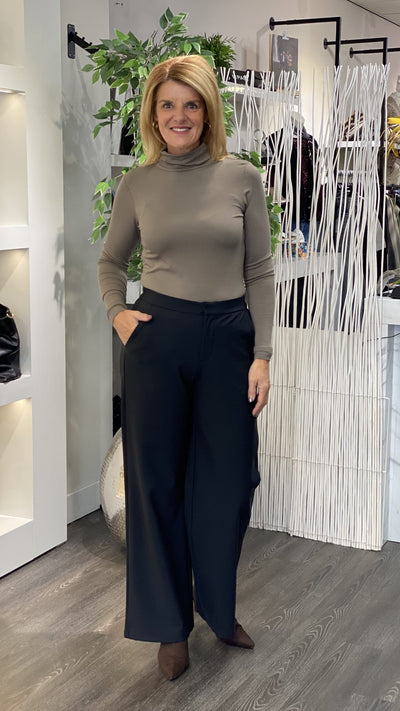 Freequent Liana Coltrui morel