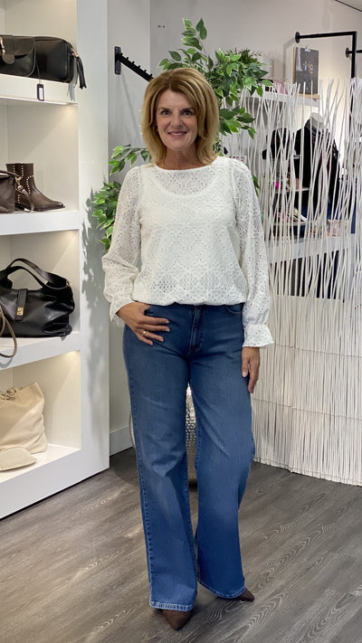 Red Button Top Ajour Off White