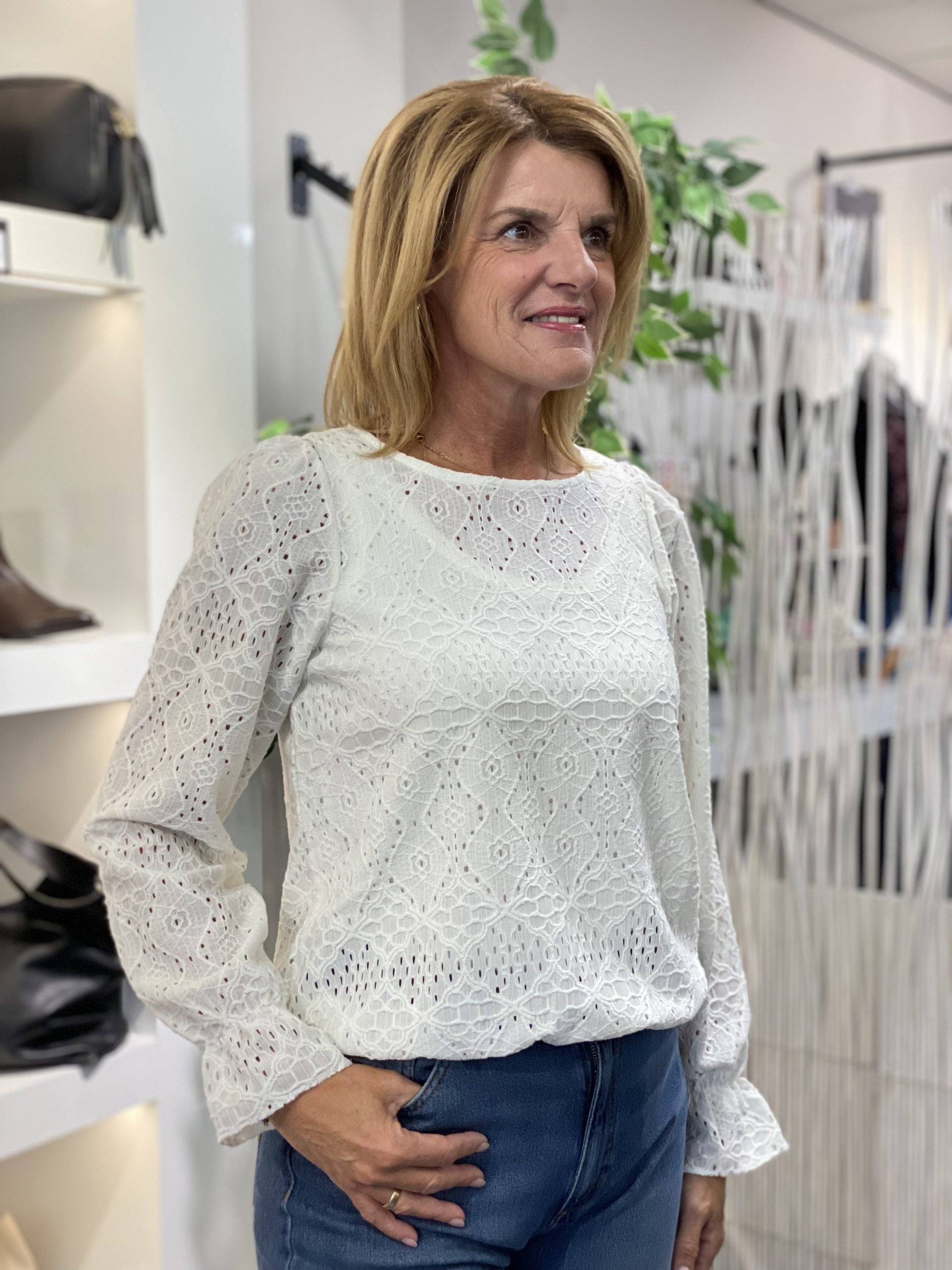 Red Button Top Ajour Off White