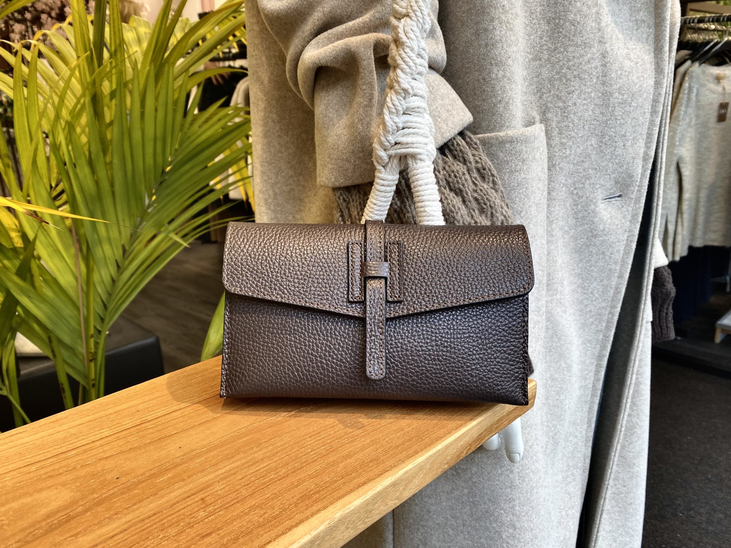 Crossbody Tas Leer H-Sluiting Dark Brown T365