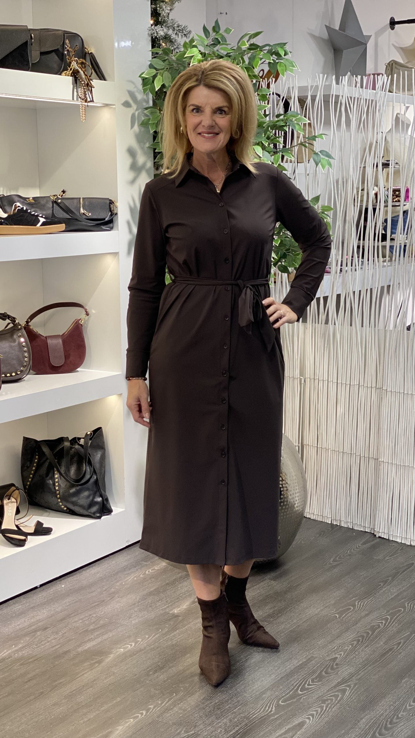 Mi Piace Travelstof Lange Doorknoop Jurk 202710 espresso