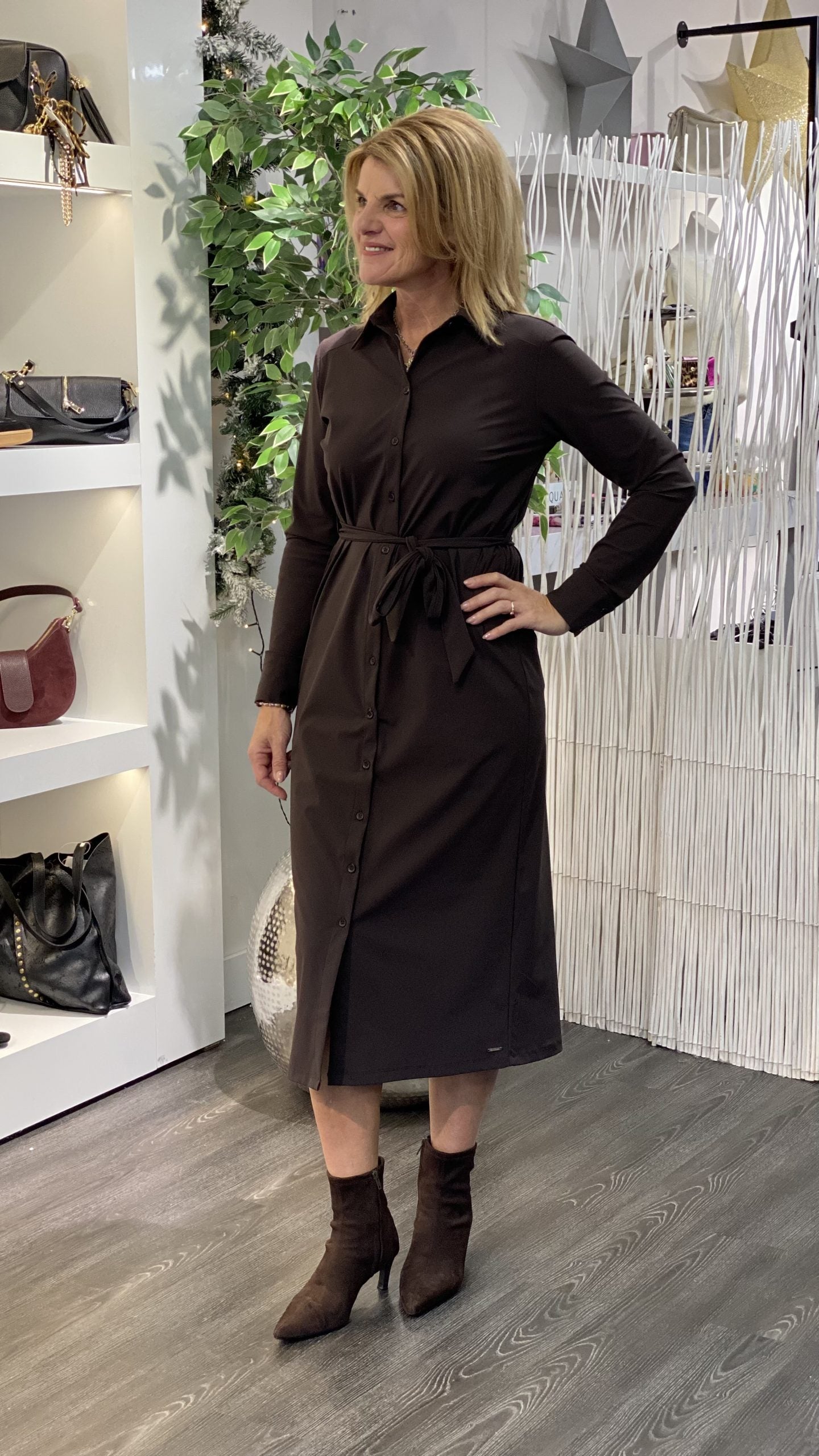 Mi Piace Travelstof Lange Doorknoop Jurk 202710 espresso