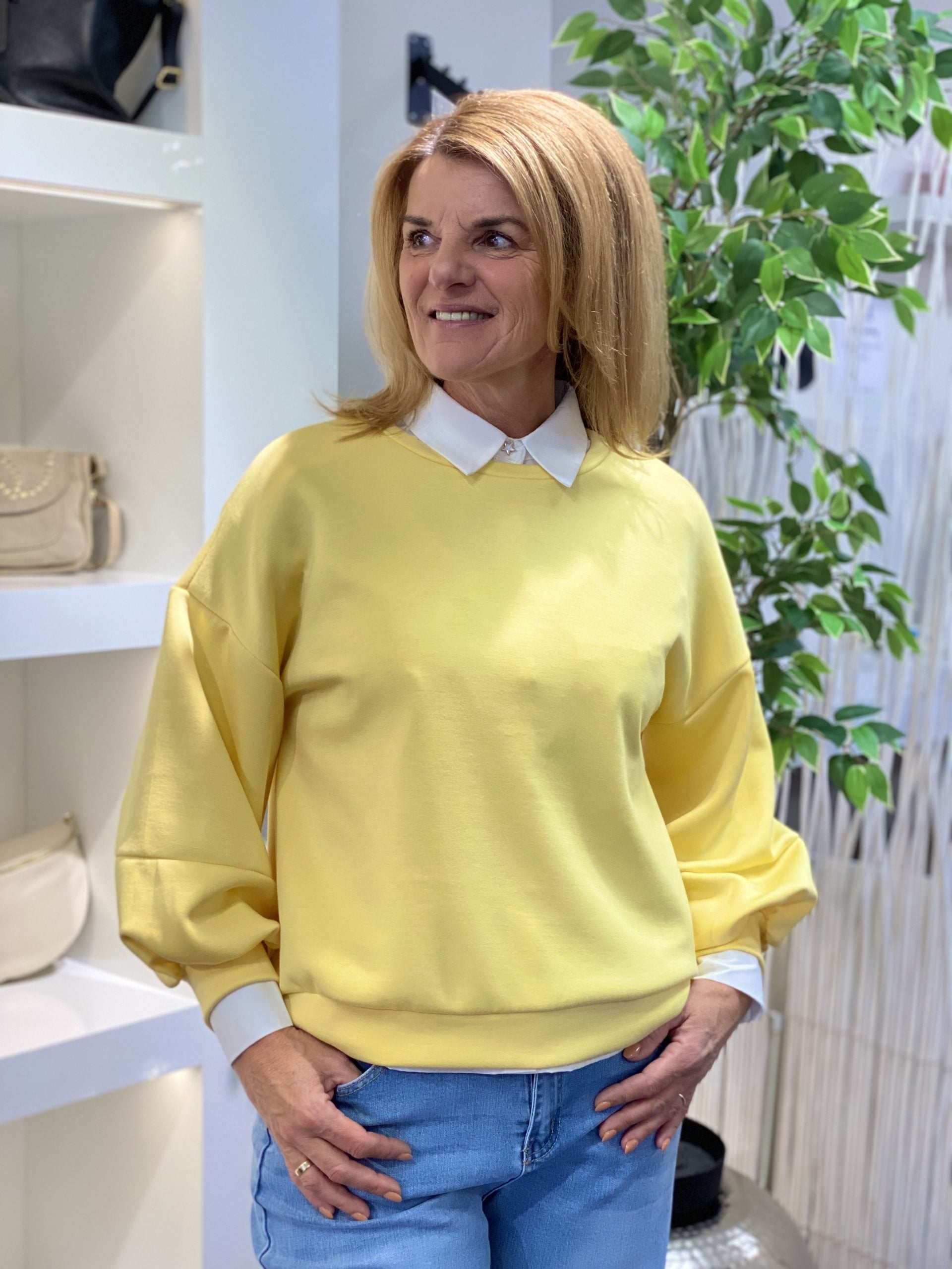 Azzurro Zachte Sweater 4280 geel
