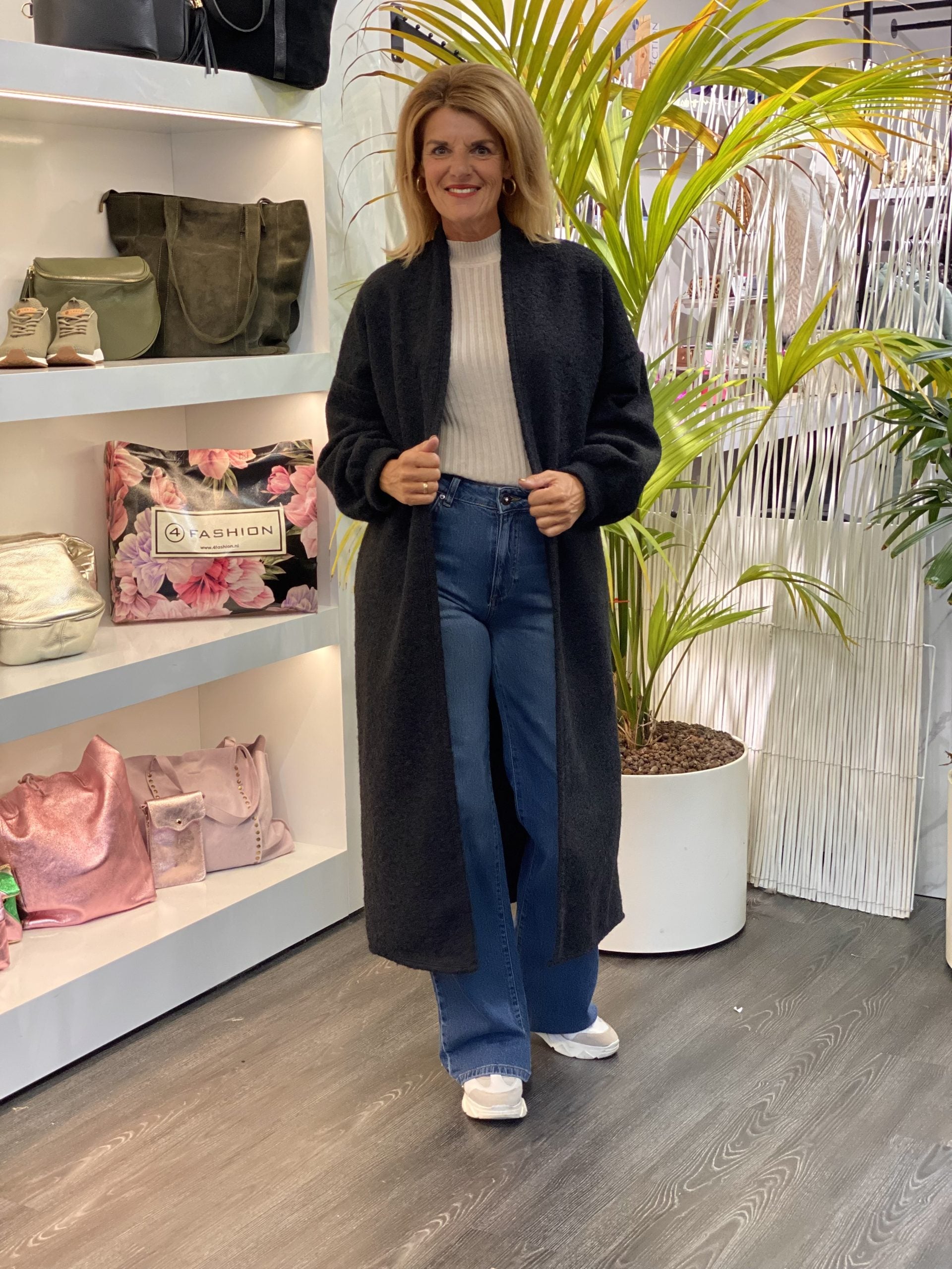 Lilly Rammani Lange Vest zwart