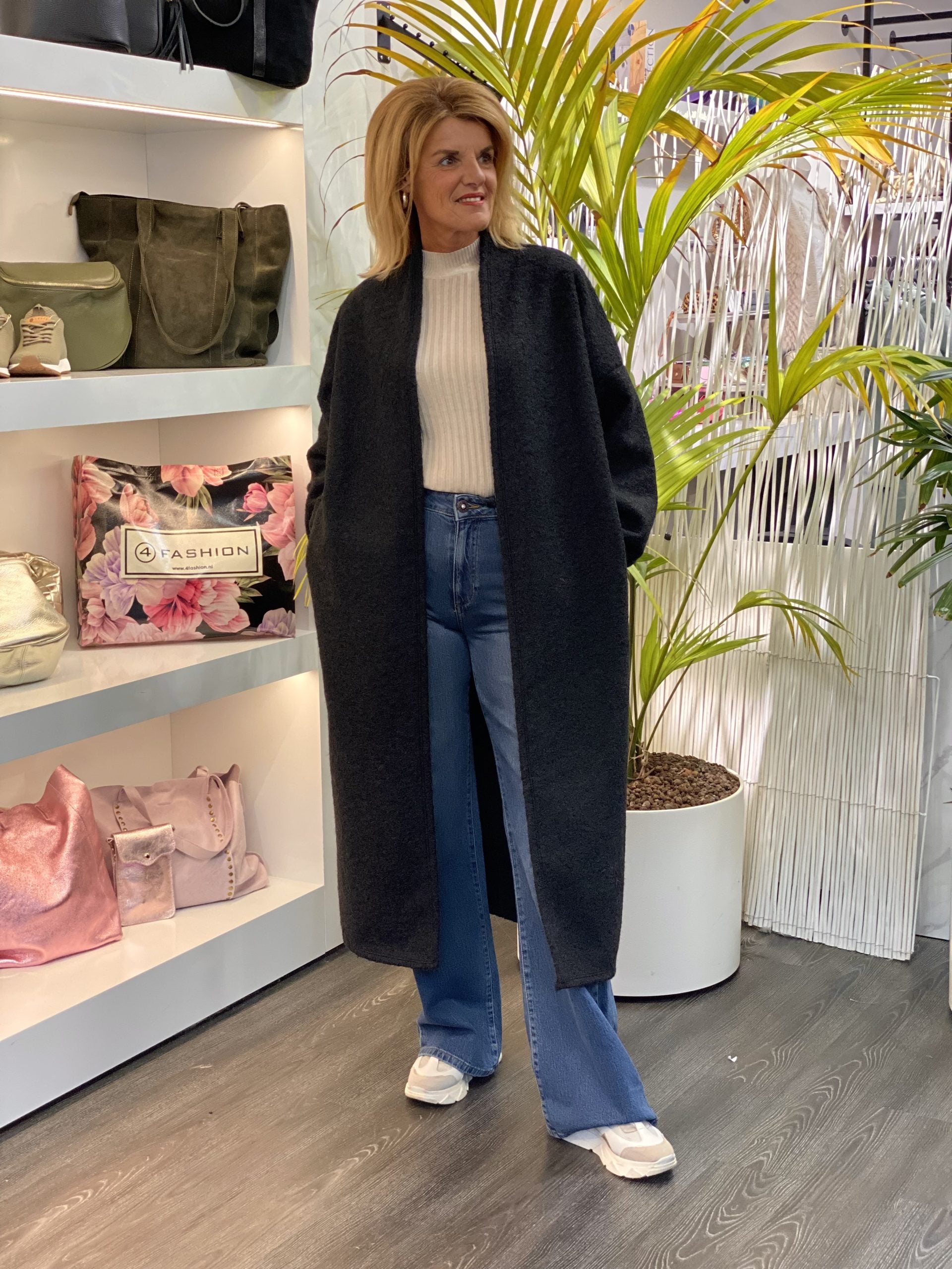 Lilly Rammani Lange Vest zwart