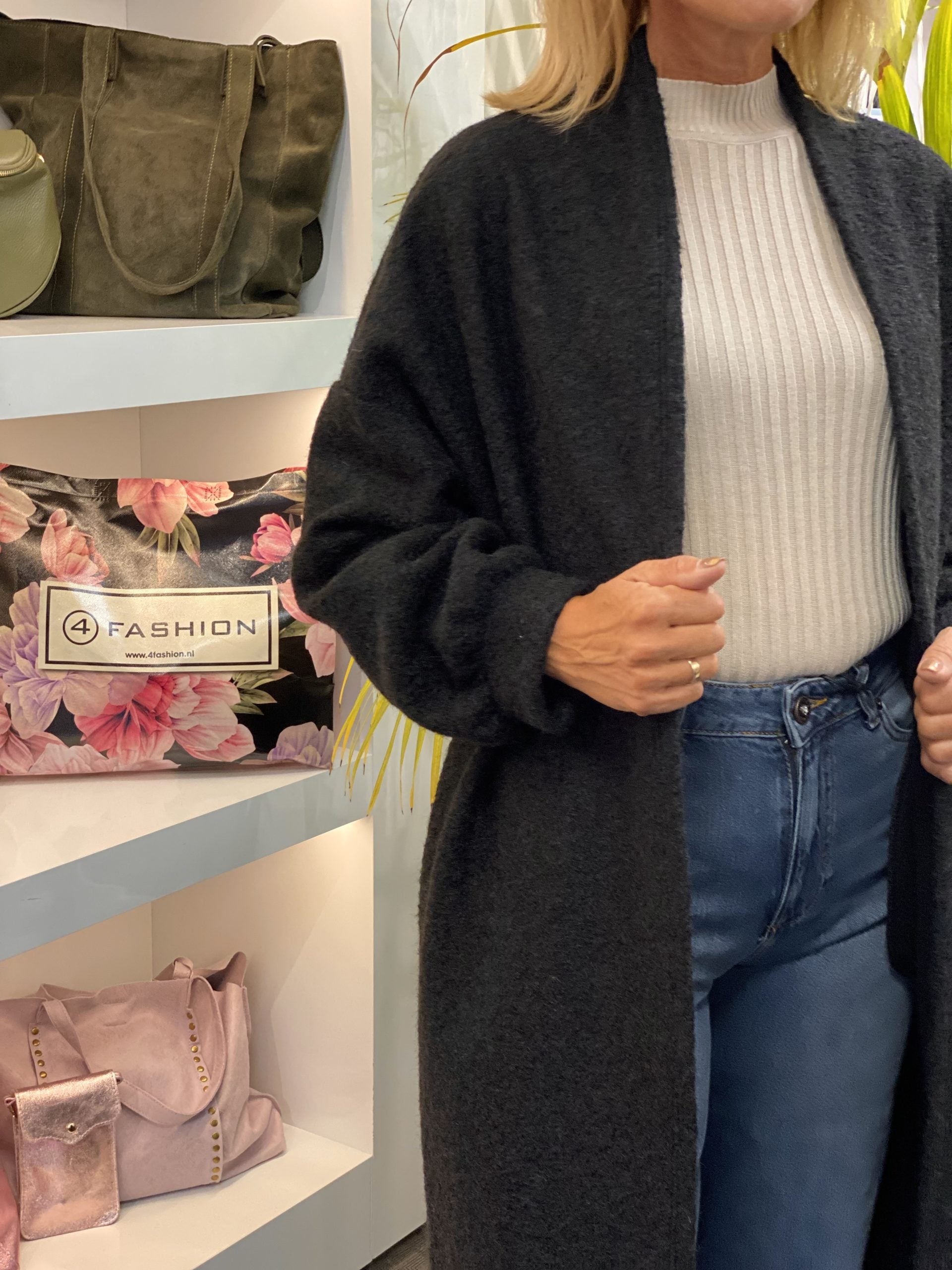 Lilly Rammani Lange Vest zwart