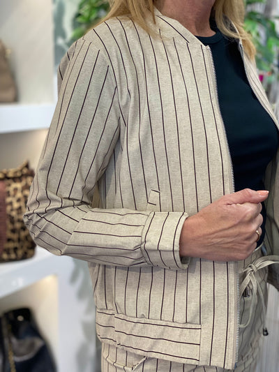 Mi Piace Travelstof Bomber Jack 202463 classic stripe latte