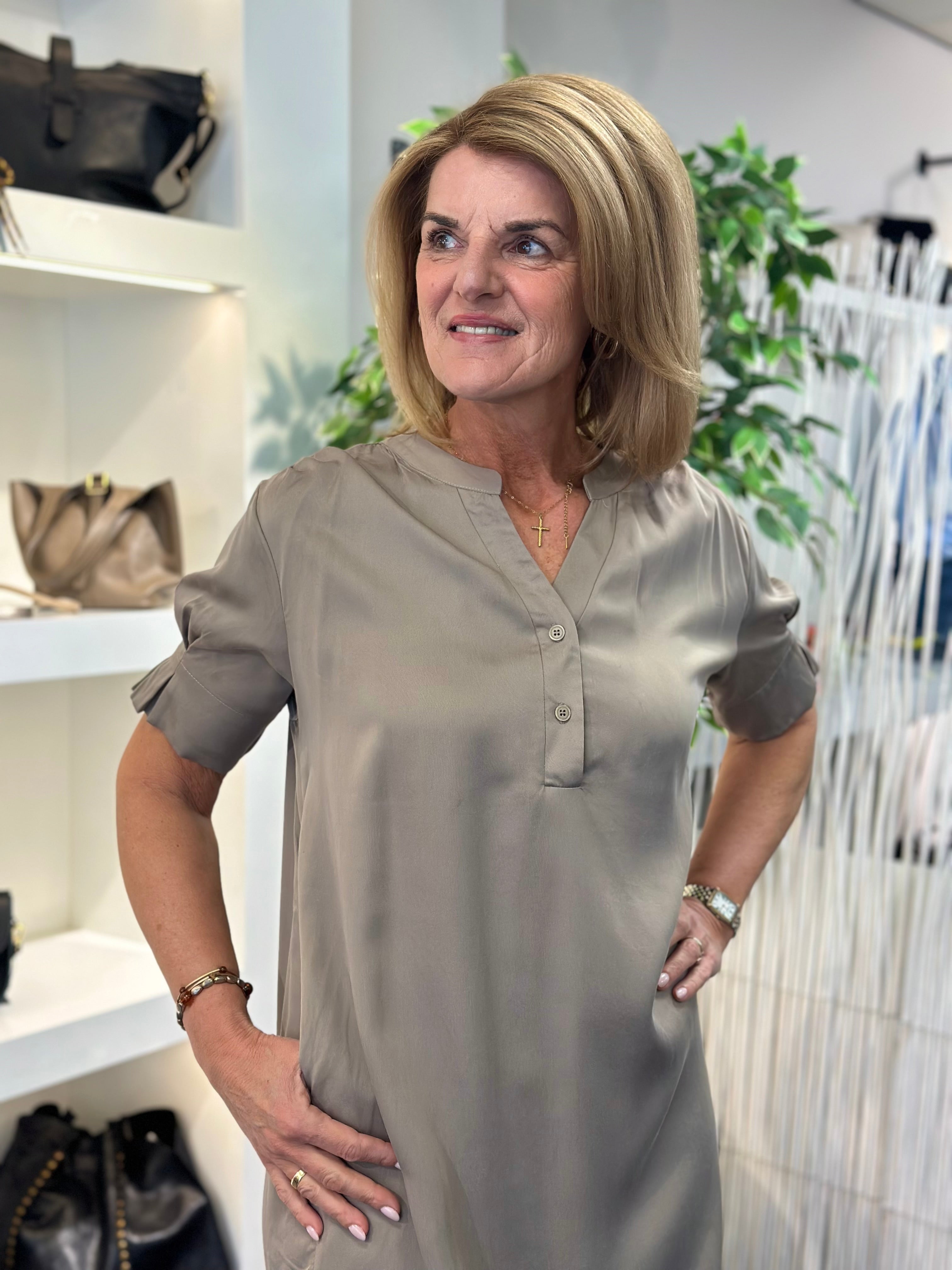 Halflange Jurk lois  26SD030 taupe