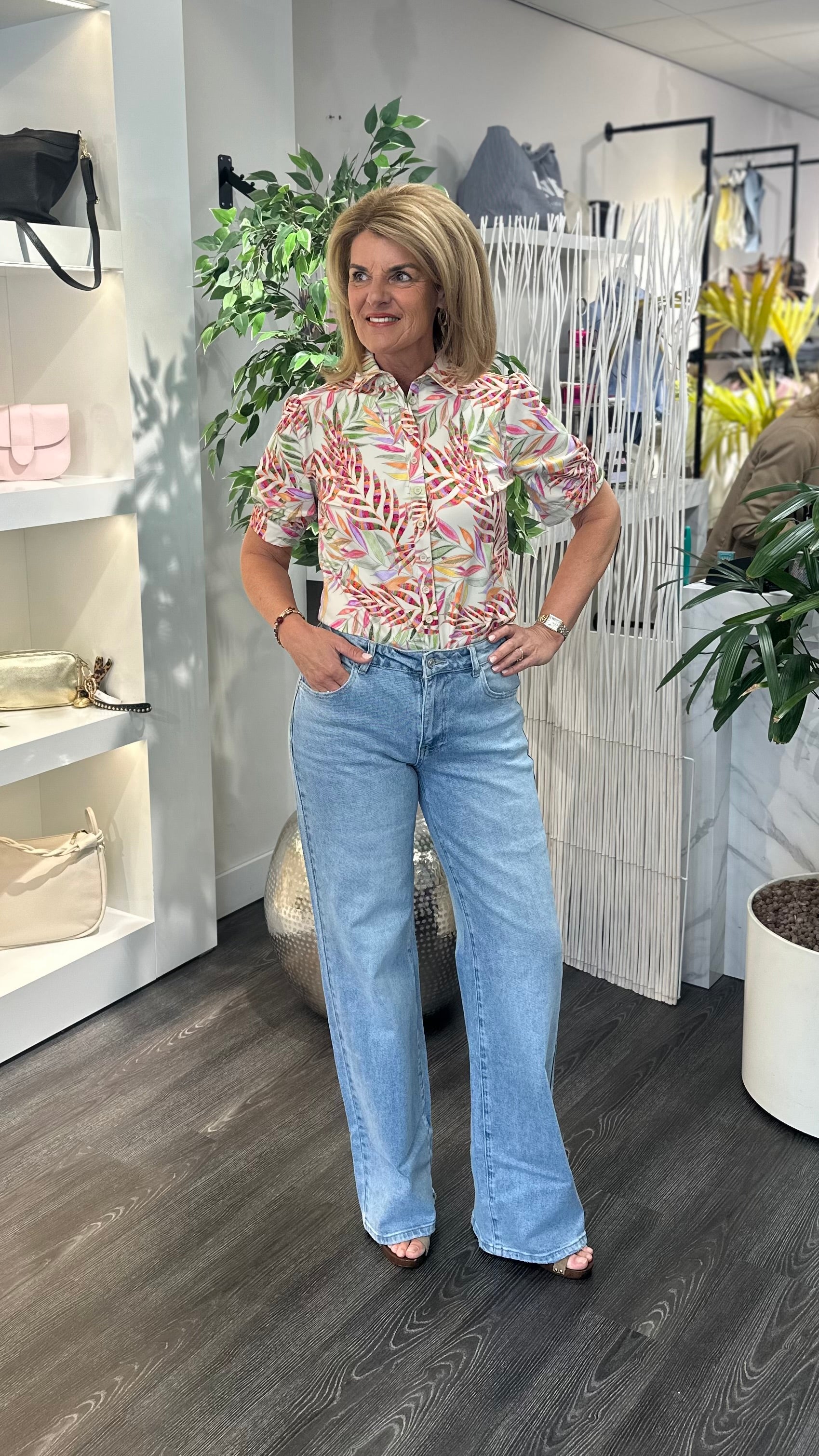 Mi Piace Travelstof Blouse Korte Mouw 202270 pencil branches print kit