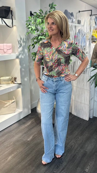 Mi Piace Travelstof Top V-Hals 202271 pencil branches print olive