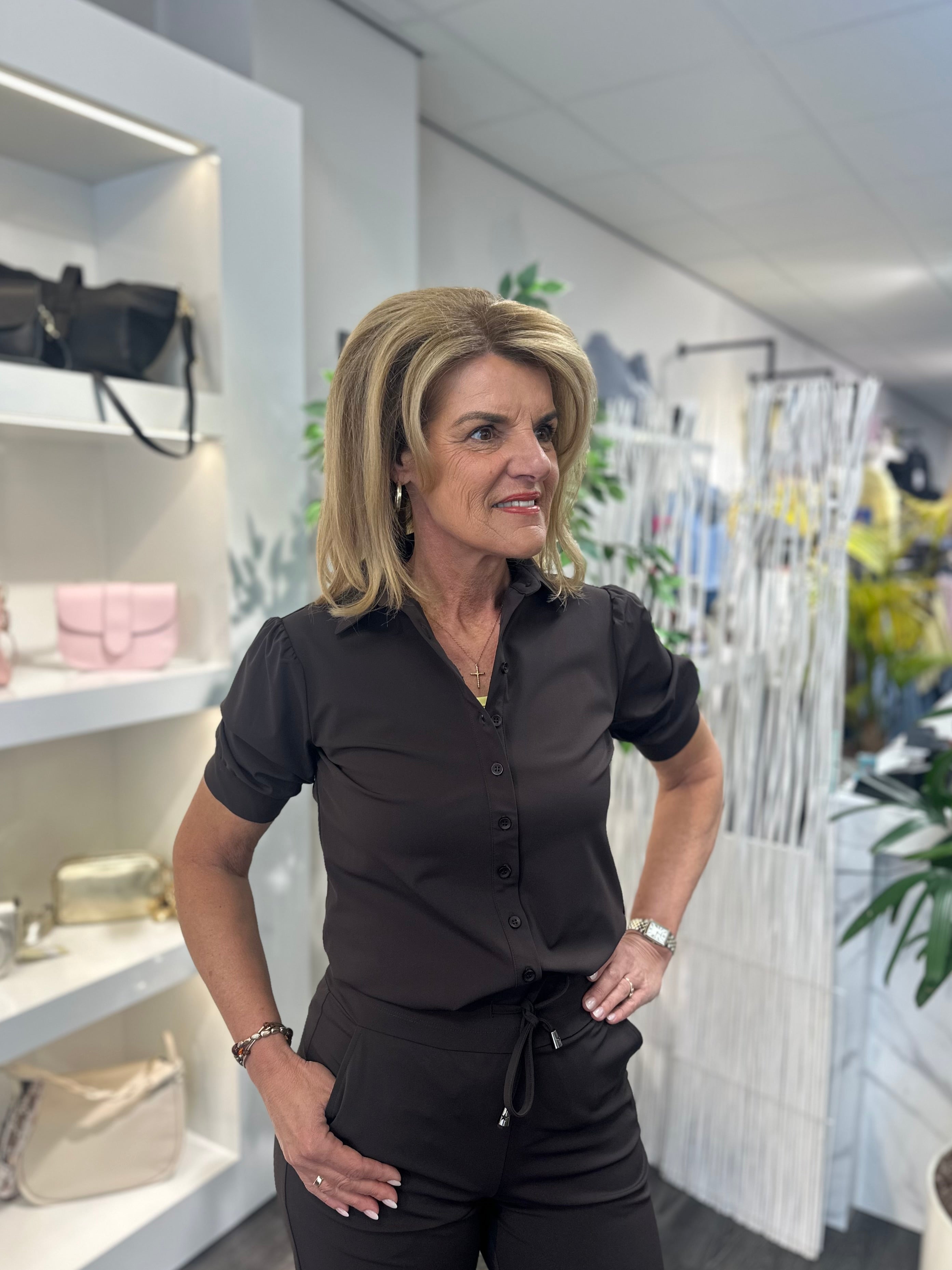 Mi Piace Travelstof Blouse Korte Mouw 202270 espresso