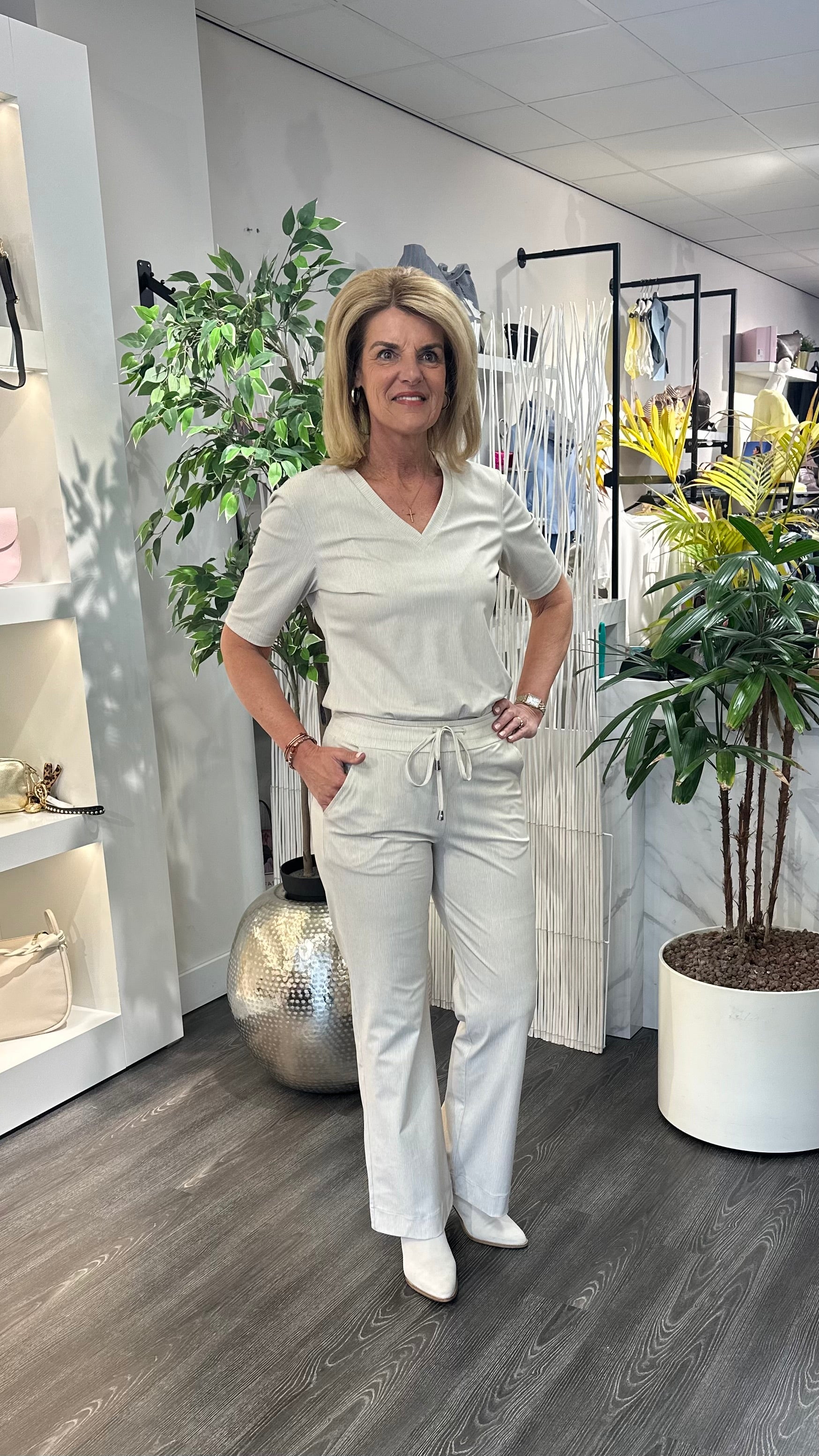 Mi Piace Travelstof Top V-Hals 202271 structure print kit