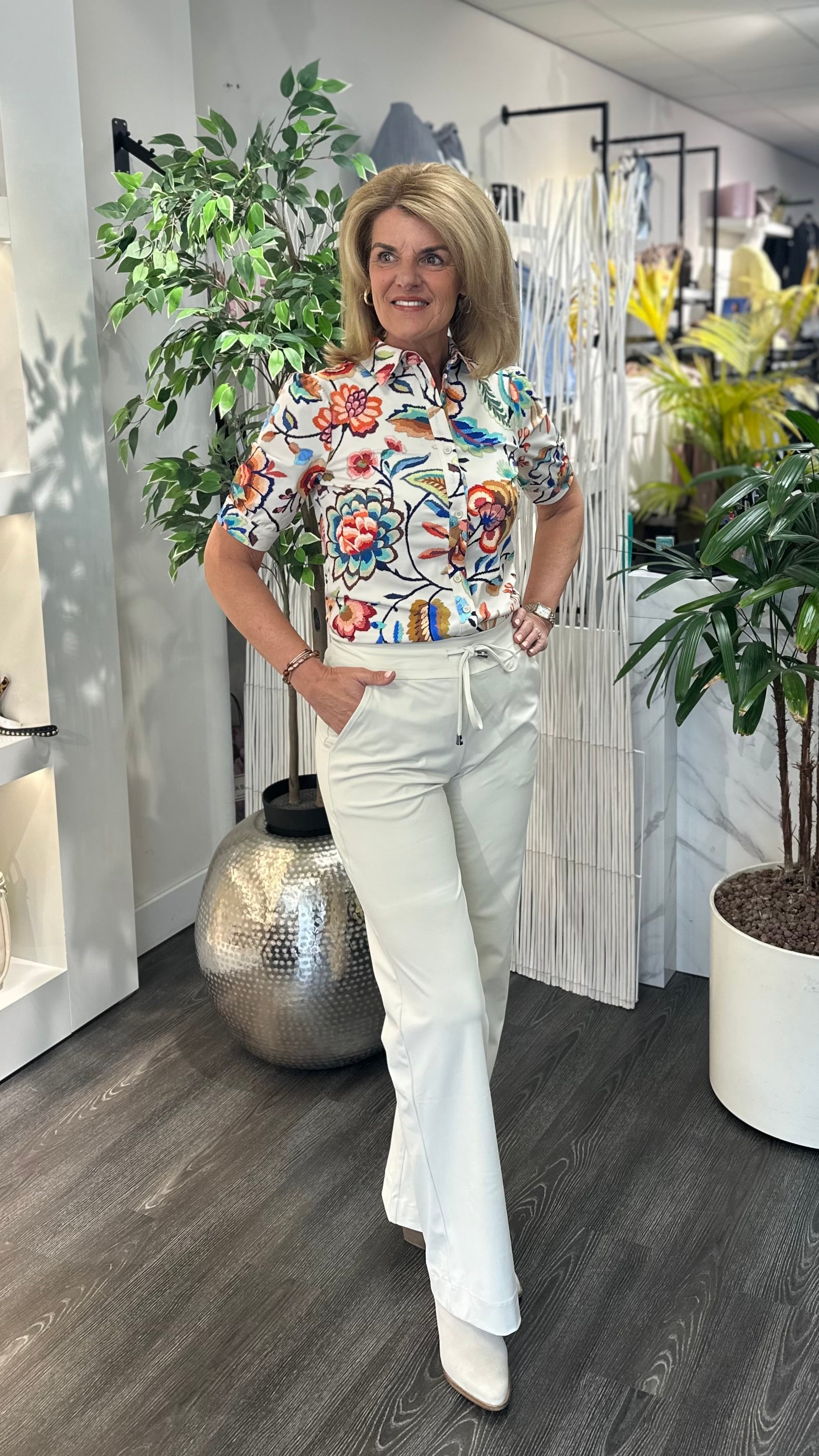 Mi Piace Travelstof Blouse Korte Mouw Embroided Bloom 202270 multicolor