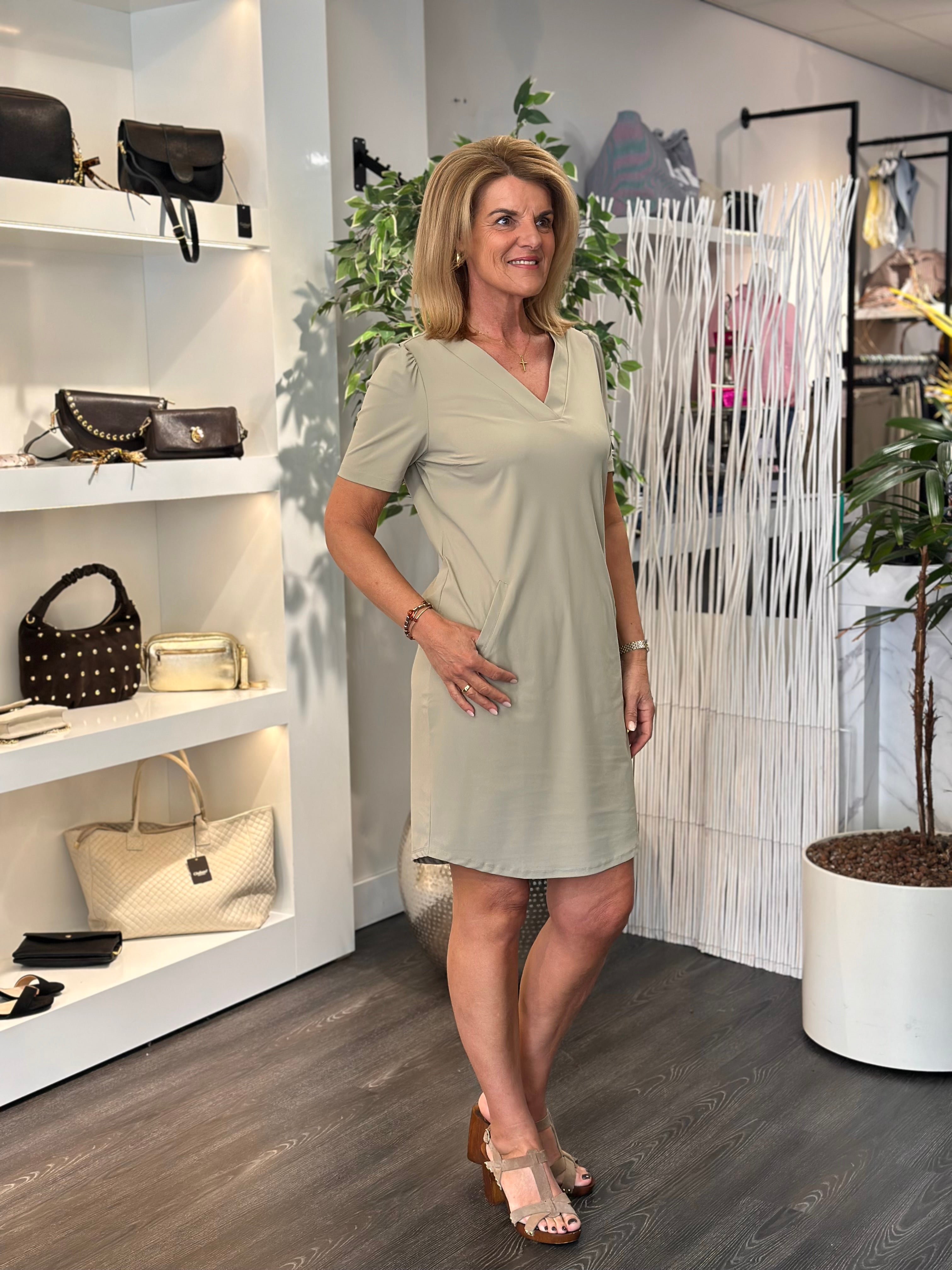 Zoso Juulz Travelstof Jurk sage