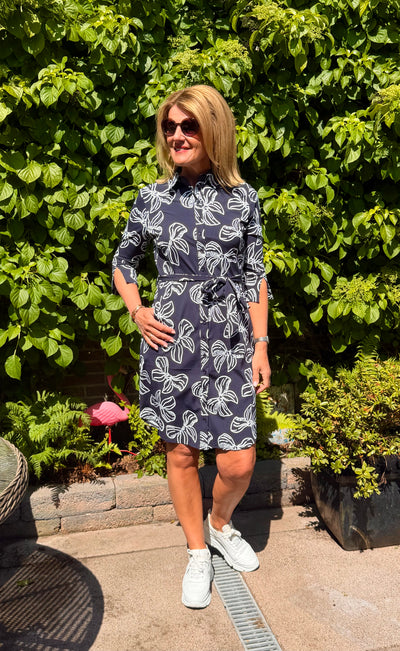 Mi Piace Travelstof Jurk Bow Print 202092 dark blue/offwhite