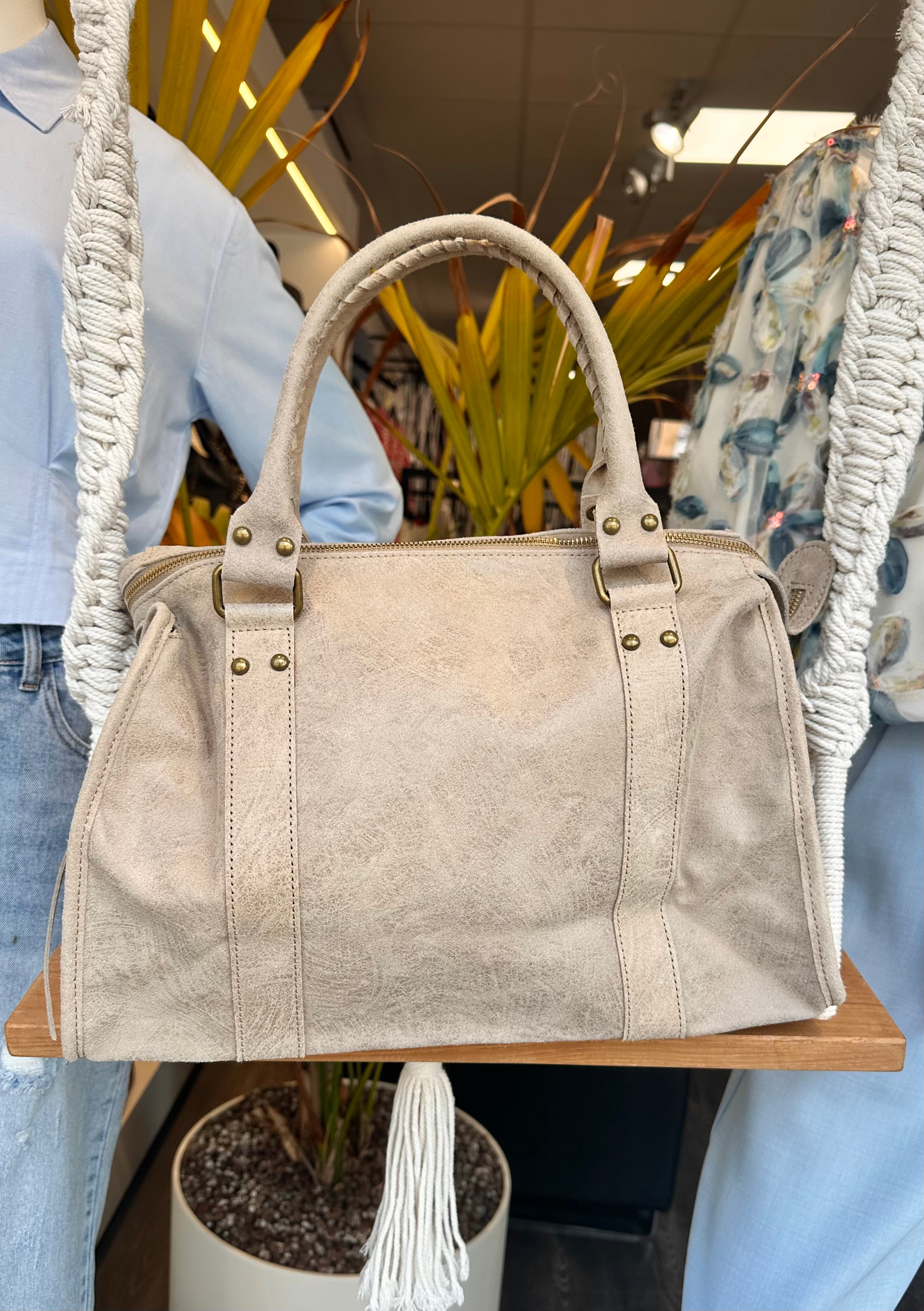 Rina Spazzolato Handtas Suede Cream T399