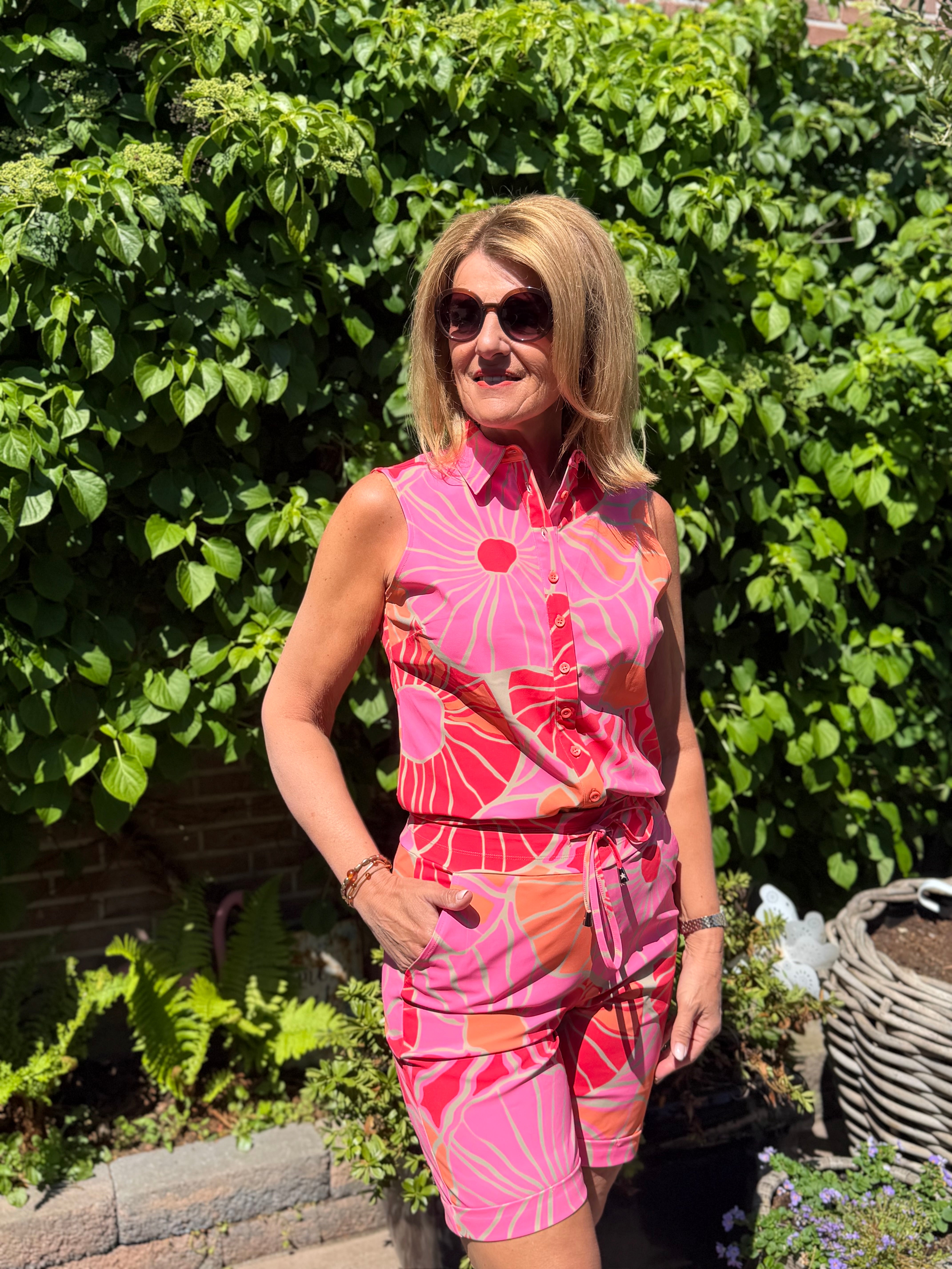 Mi Piace Travelstof Blouse Mouwloos 202299 desert anemone print coral