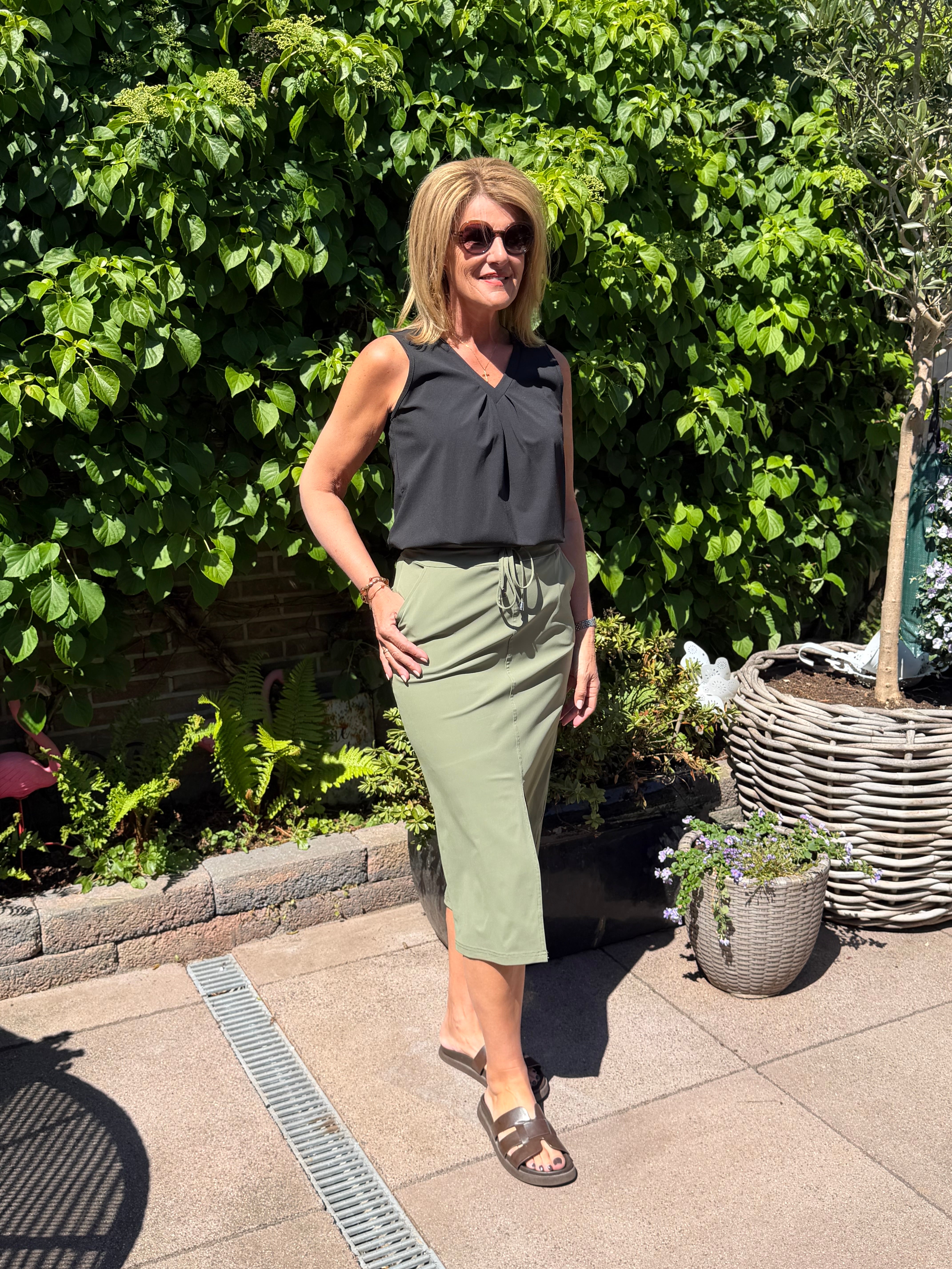 Mi Piace Travelstof Halflange Rok 202424 olive