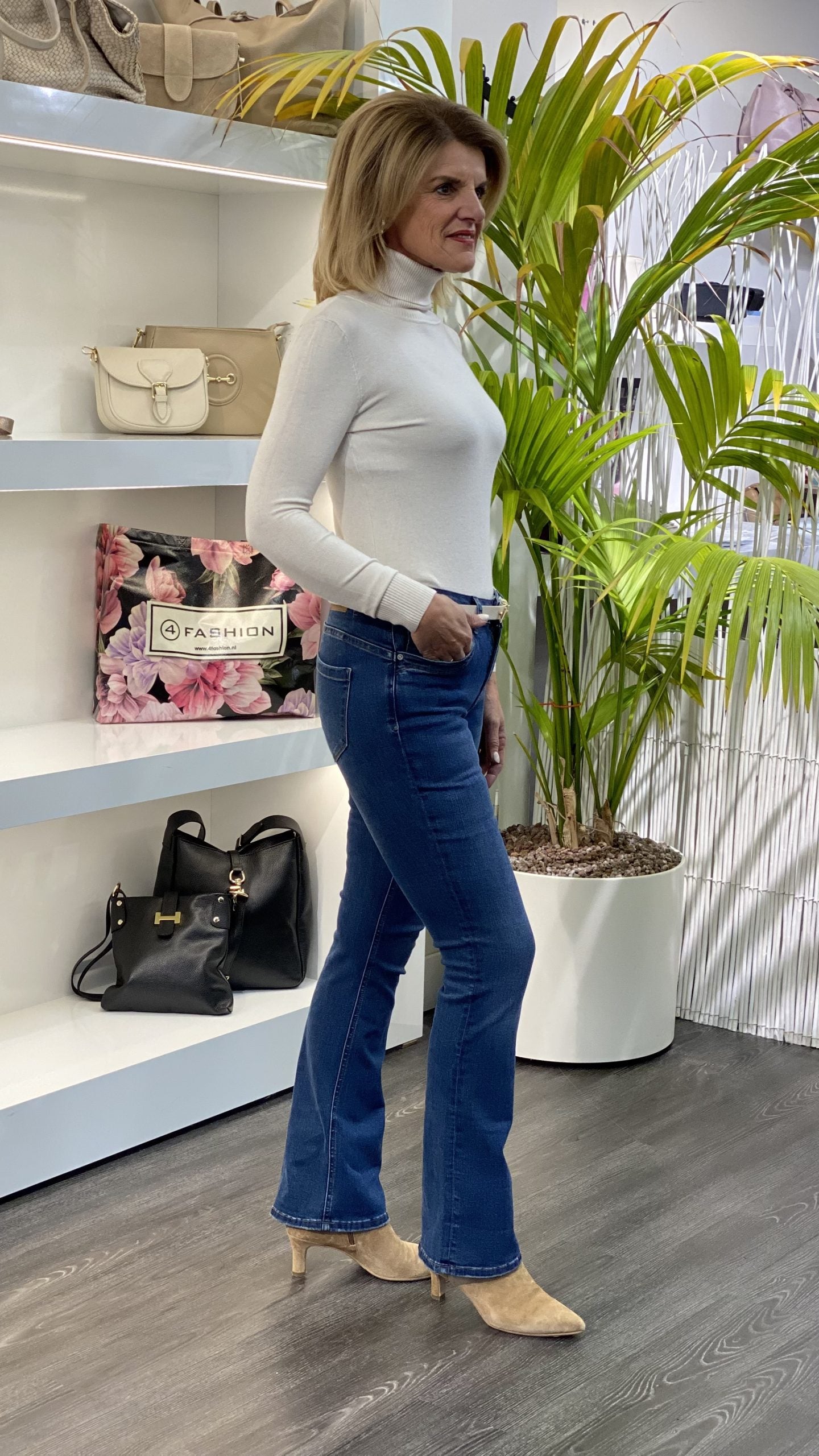 Red Button Babette Broek darkstone used