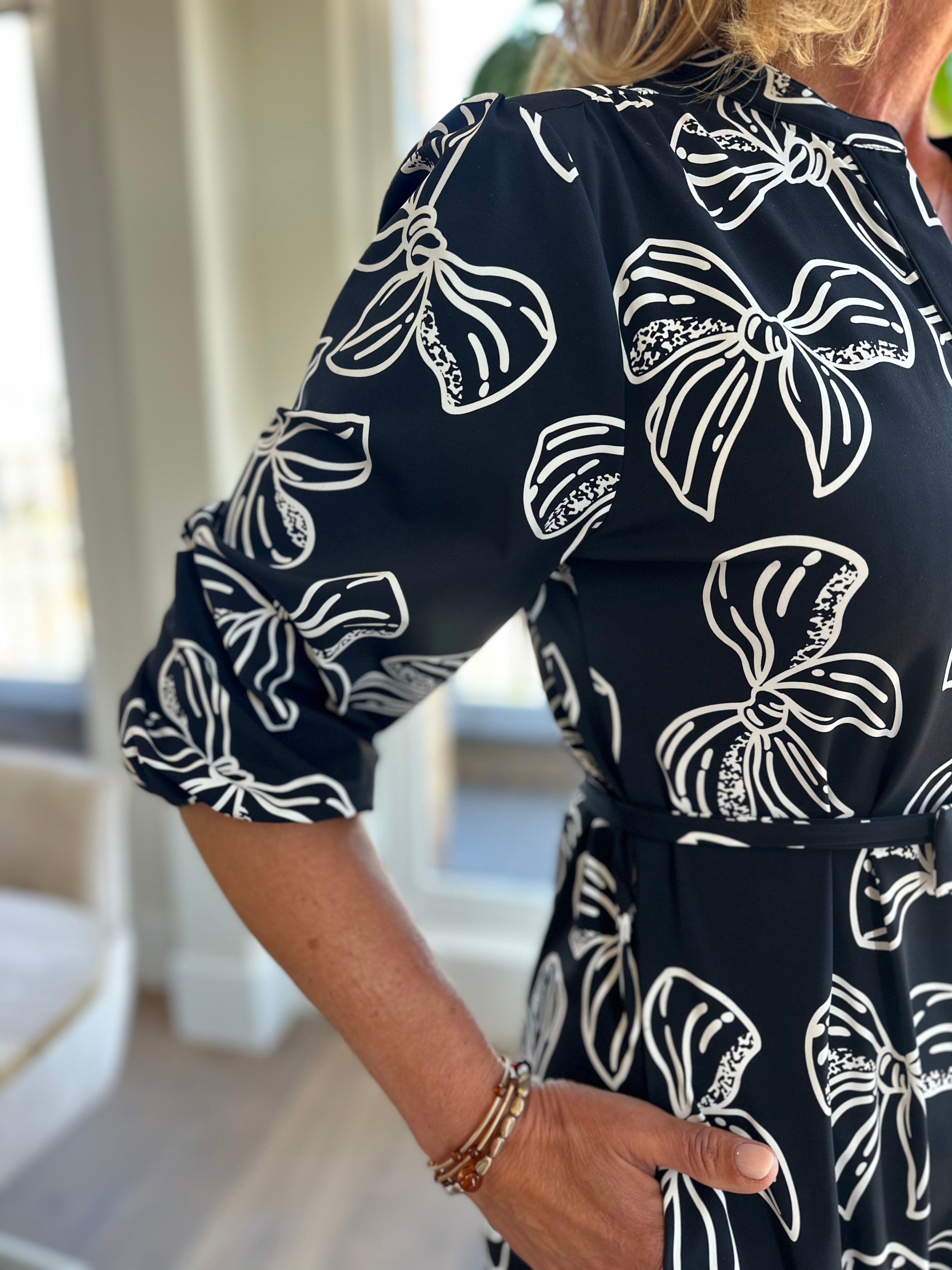 Mi Piace Travelstof Jurk Bow Print 202808 zwart/off white