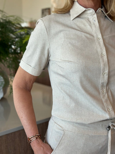 Mi Piace Travelstof Blouse Korte Mouw 202031 linnen structure print latte