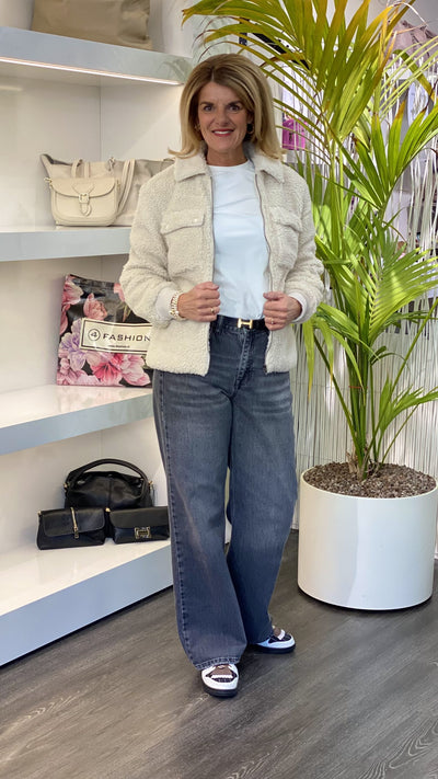 C&S Cherry Teddy Jacket sand