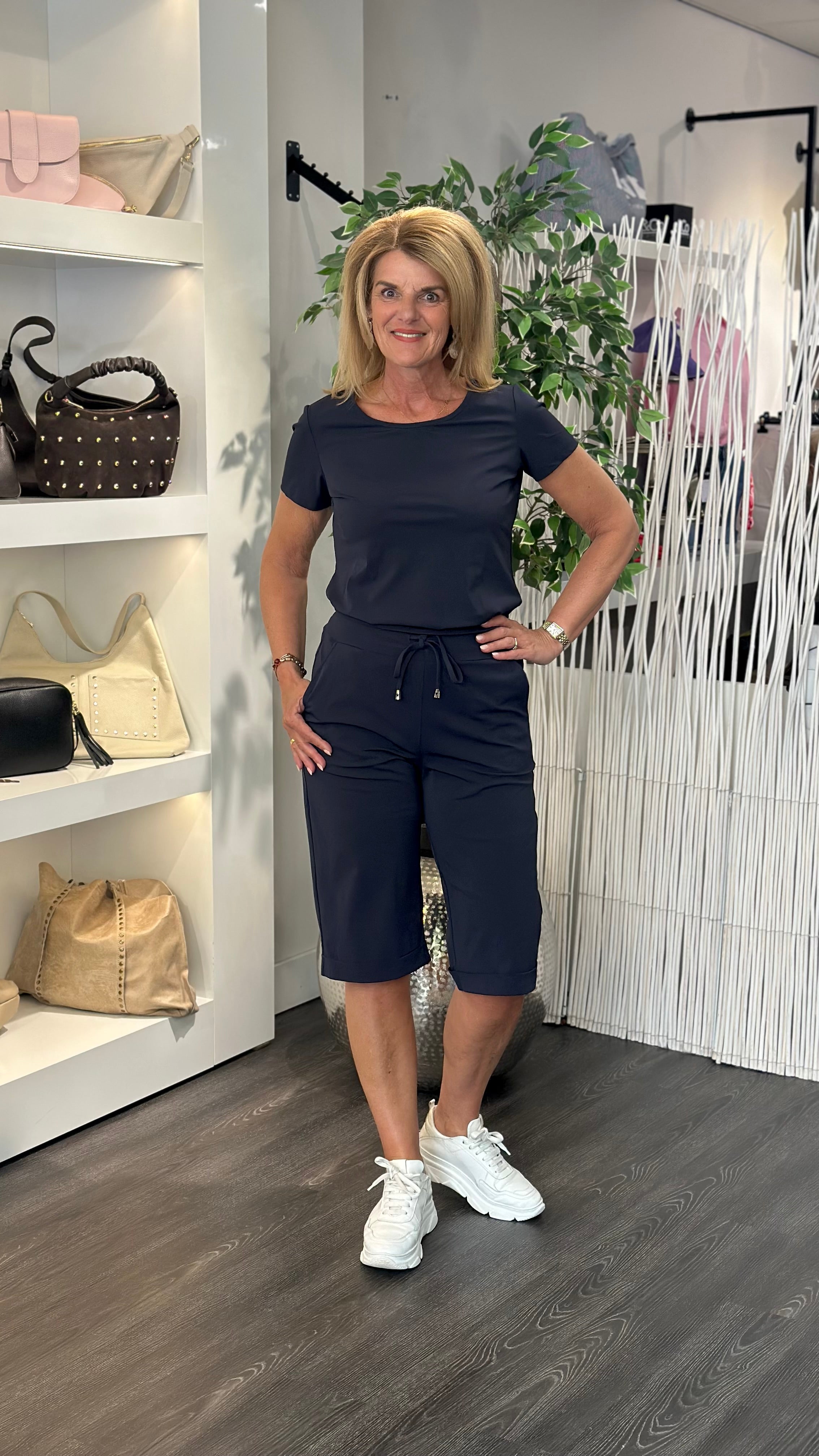 Mi Piace Travel Bermuda Overknee Broek 202817 dark blue