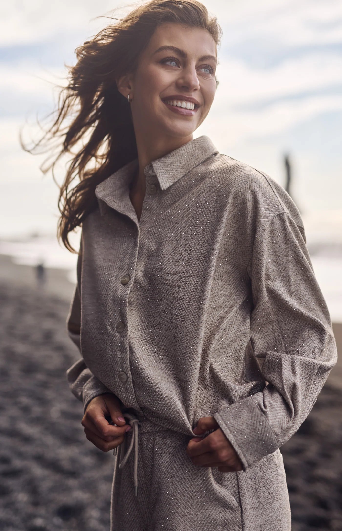 Nukus Lara Blouse Strass zand