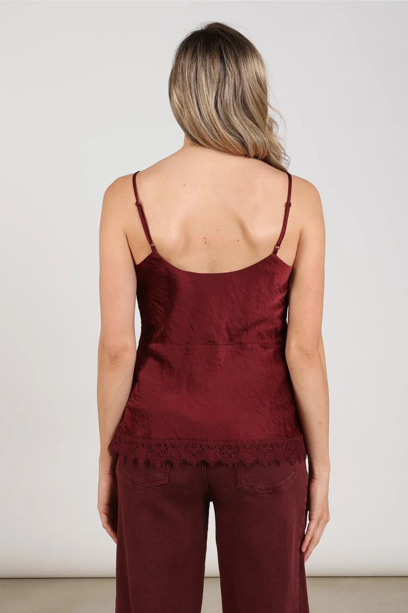 Nukus Alice Top Lace cherry