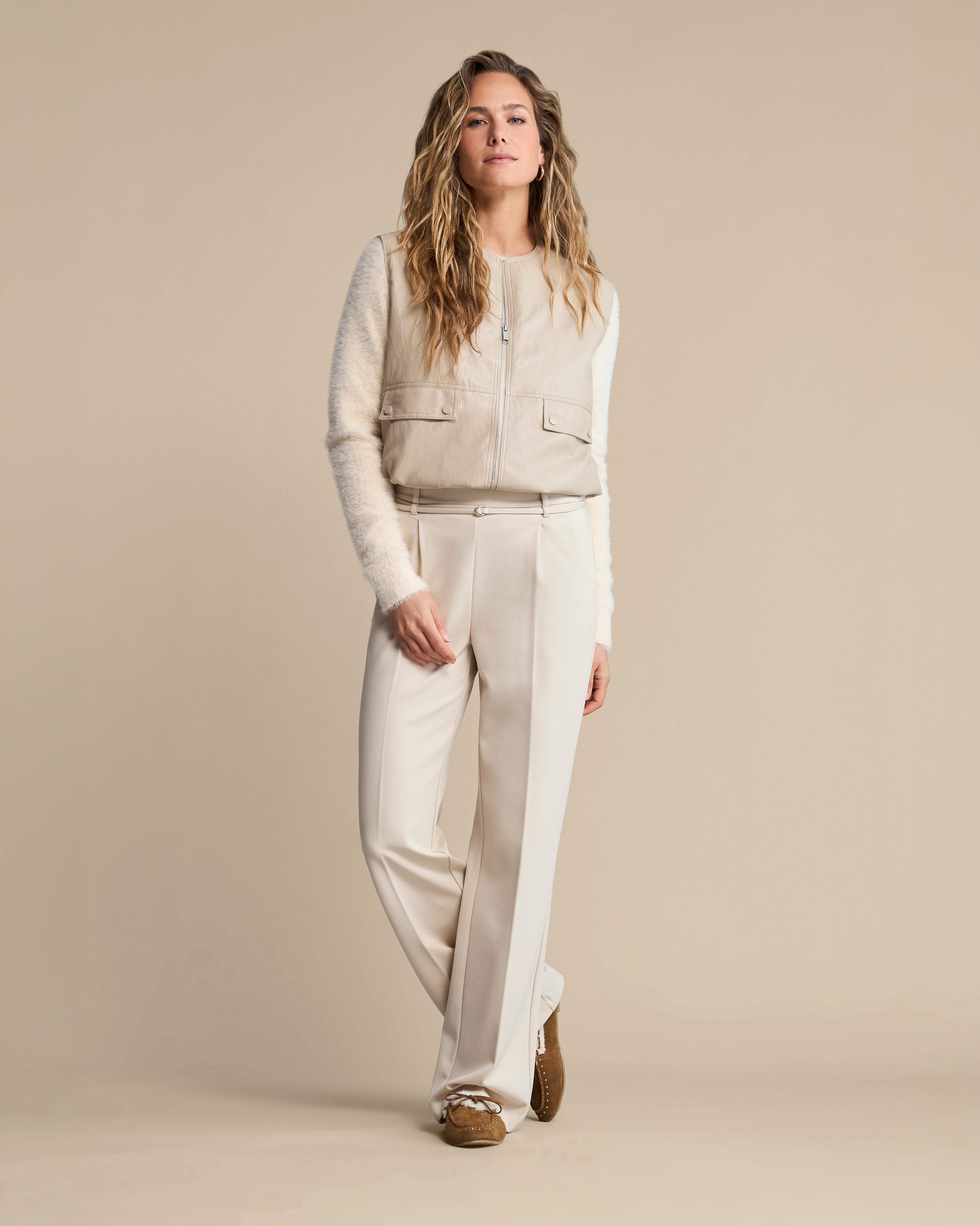 Red Button Ivy Gilet Leer pebble