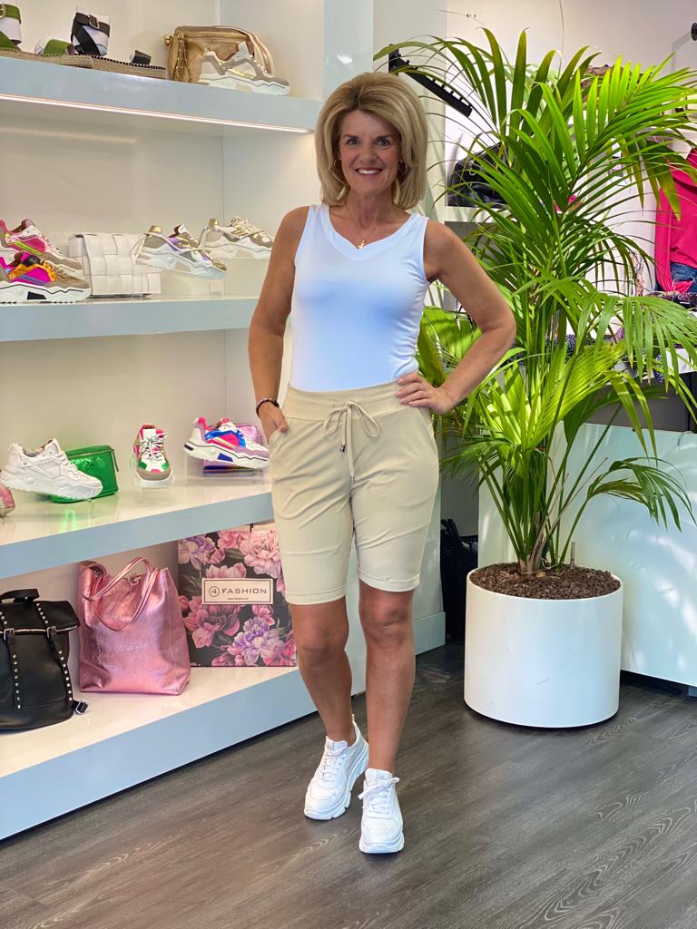 Mi Piace sale Travelstof Korte Broek zand 202176