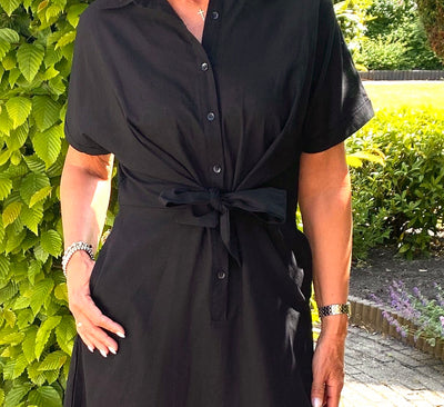 Azzurro Doorknoopjurk Korte Mouw 95156 zwart