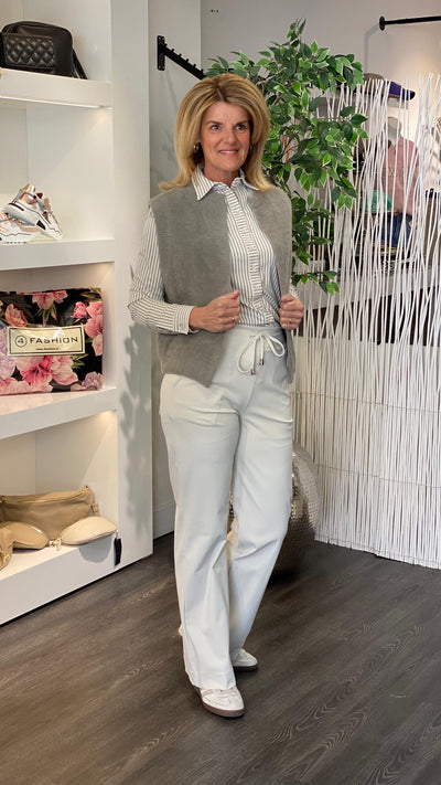 Mi Piace Travelstof Zachte fluffy Gilet 202468 taupe