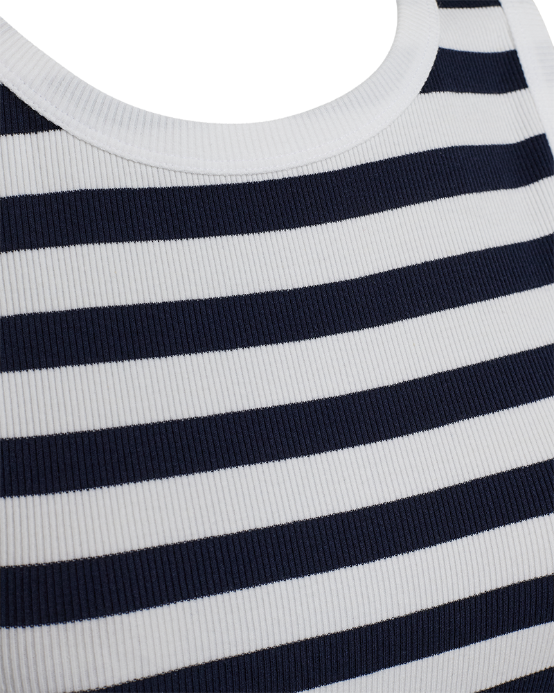 Freequent Effy Top brilliant white w. navy blazer